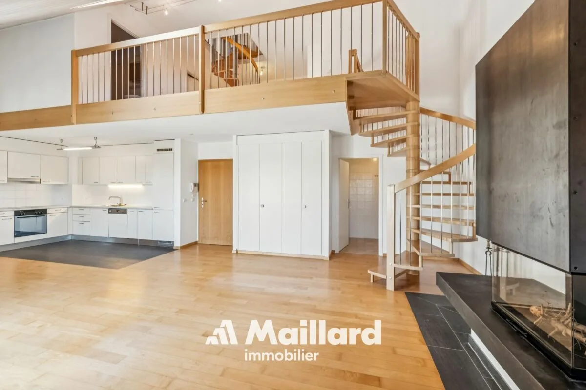 Spacious and bright in a calm environment with immediate proximity to amenities