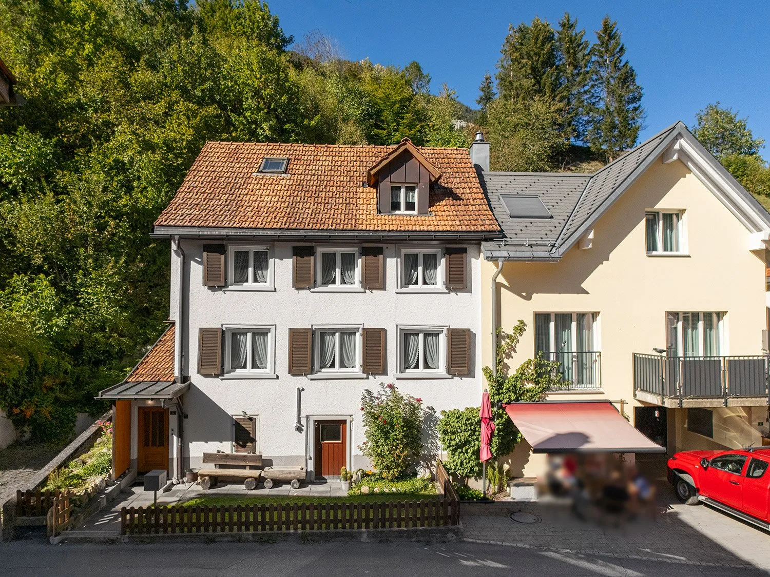 Casa con giardino soleggiato come prima o seconda residenza