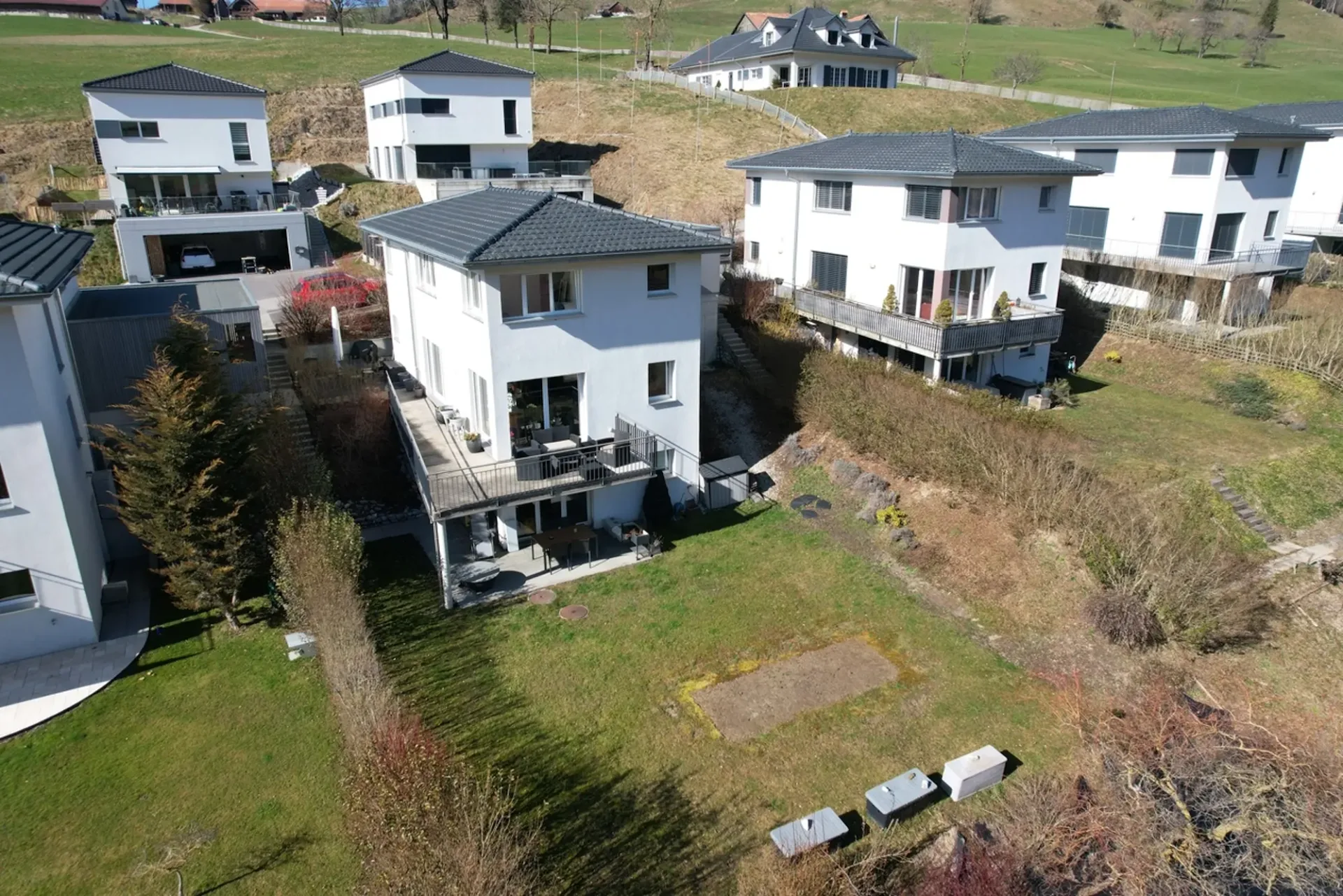 Prachtvolle Familienvilla mit separater Wohnung