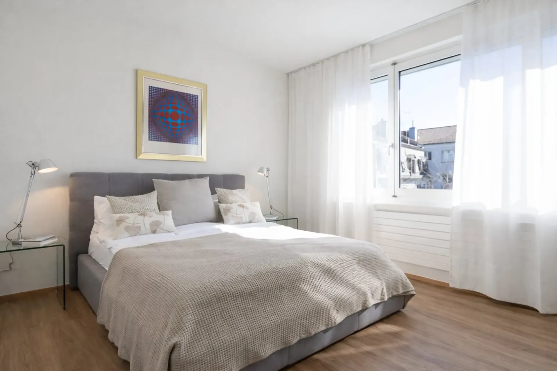Spacious furnished 1-bedroom apartment with weekly cleaning service for rent