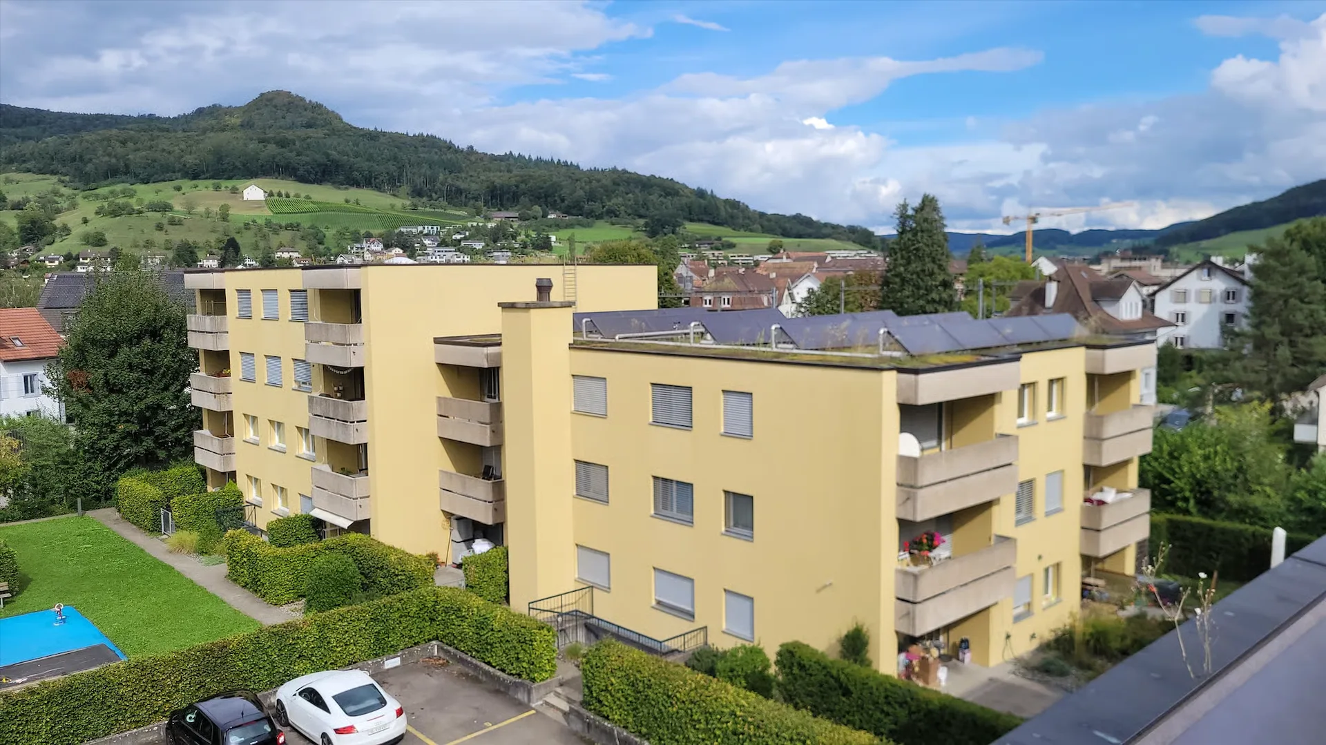 Habitation moderne dans un emplacement central