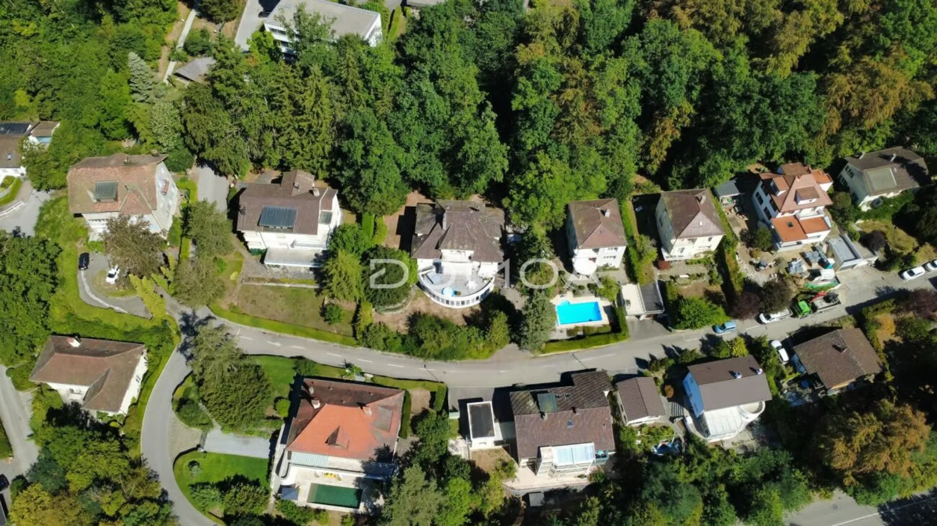 Außergewöhnliches Immobilienprojekt - 6 Wohnungen mit 4,5 Zimmern und Baugenehmigung