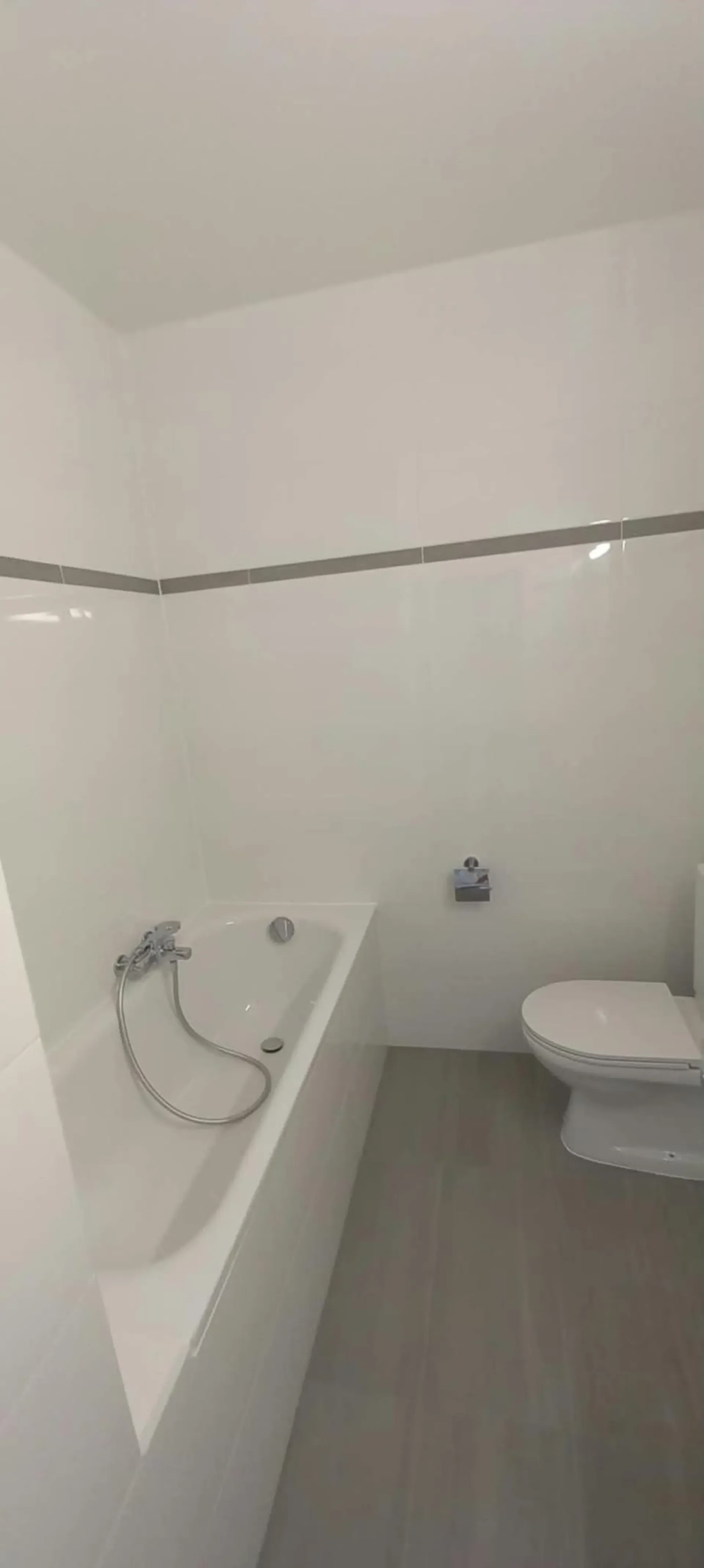 VERSOIX - Bel appartement de 4,5 pièces au 5ème étage avec balcon