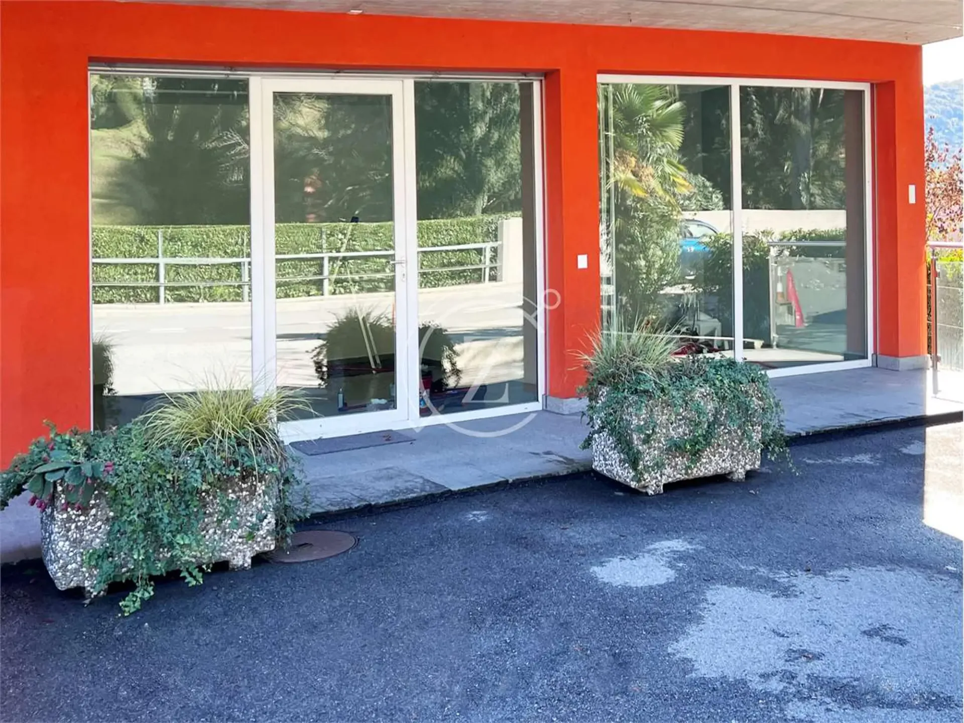 Lokal Gewerbeimmobilie in Agno zu Verkaufen - Einkommensinvestition