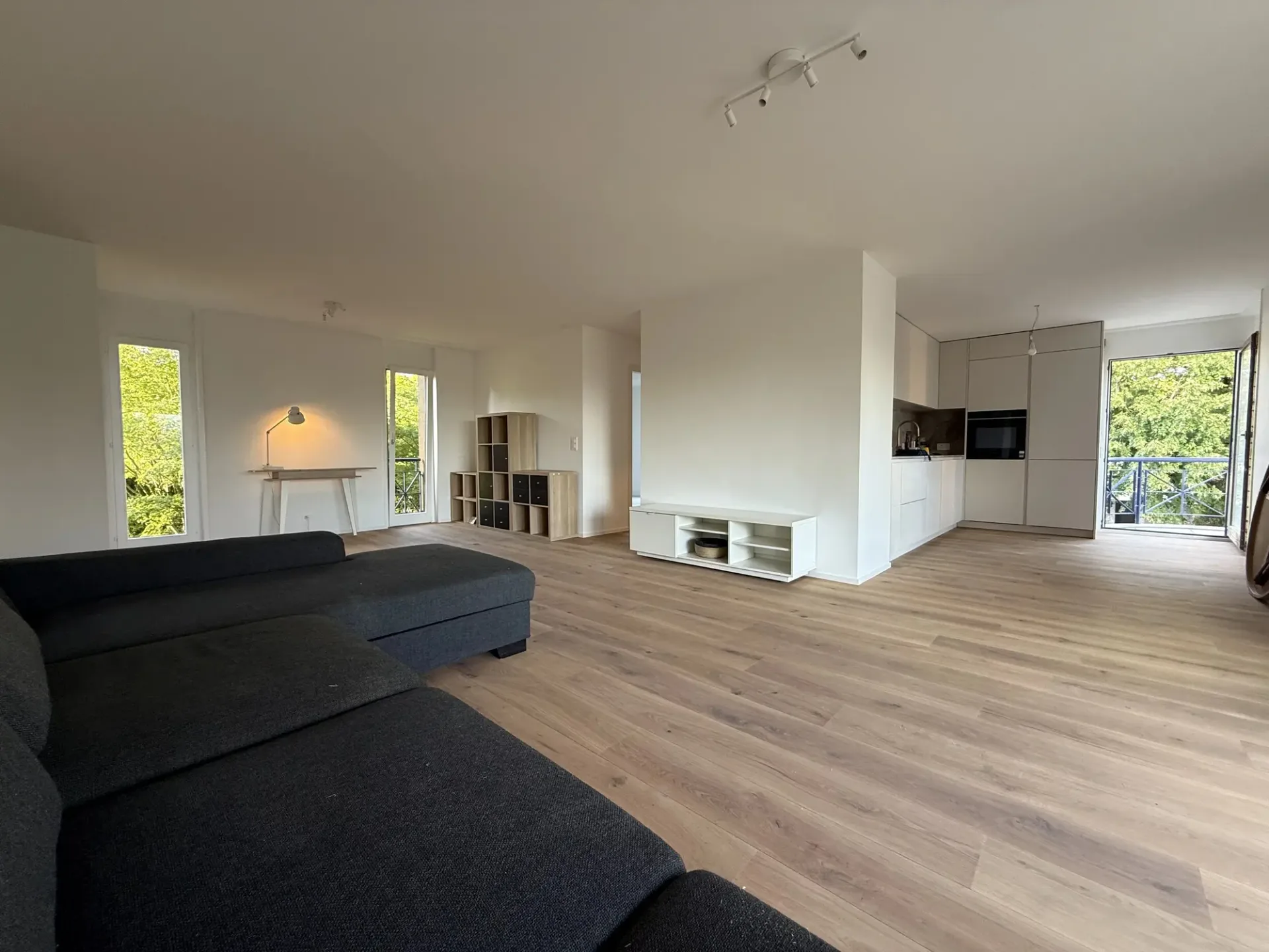 Central apartment, furnished and high-end renovated, close to EVERYTHING and EPFL