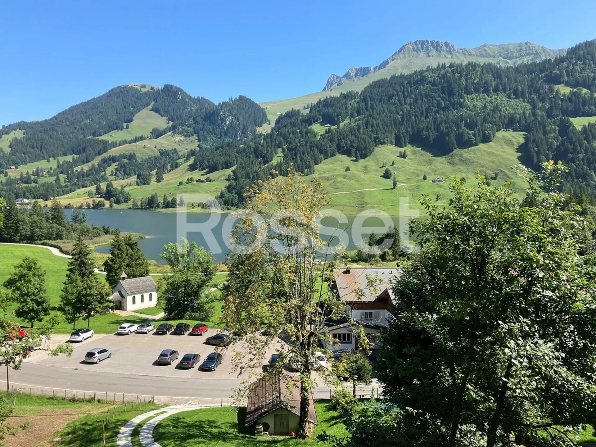 Spacieux chalet de 250m2 à vendre au Lac Noir