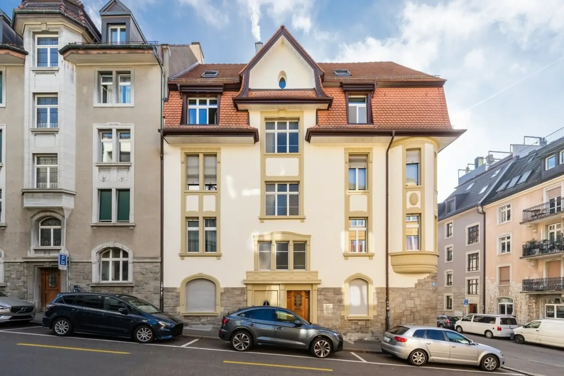 Charmante 5-Zimmerwohnung mit grosszügigem Grundriss im Kreis 6