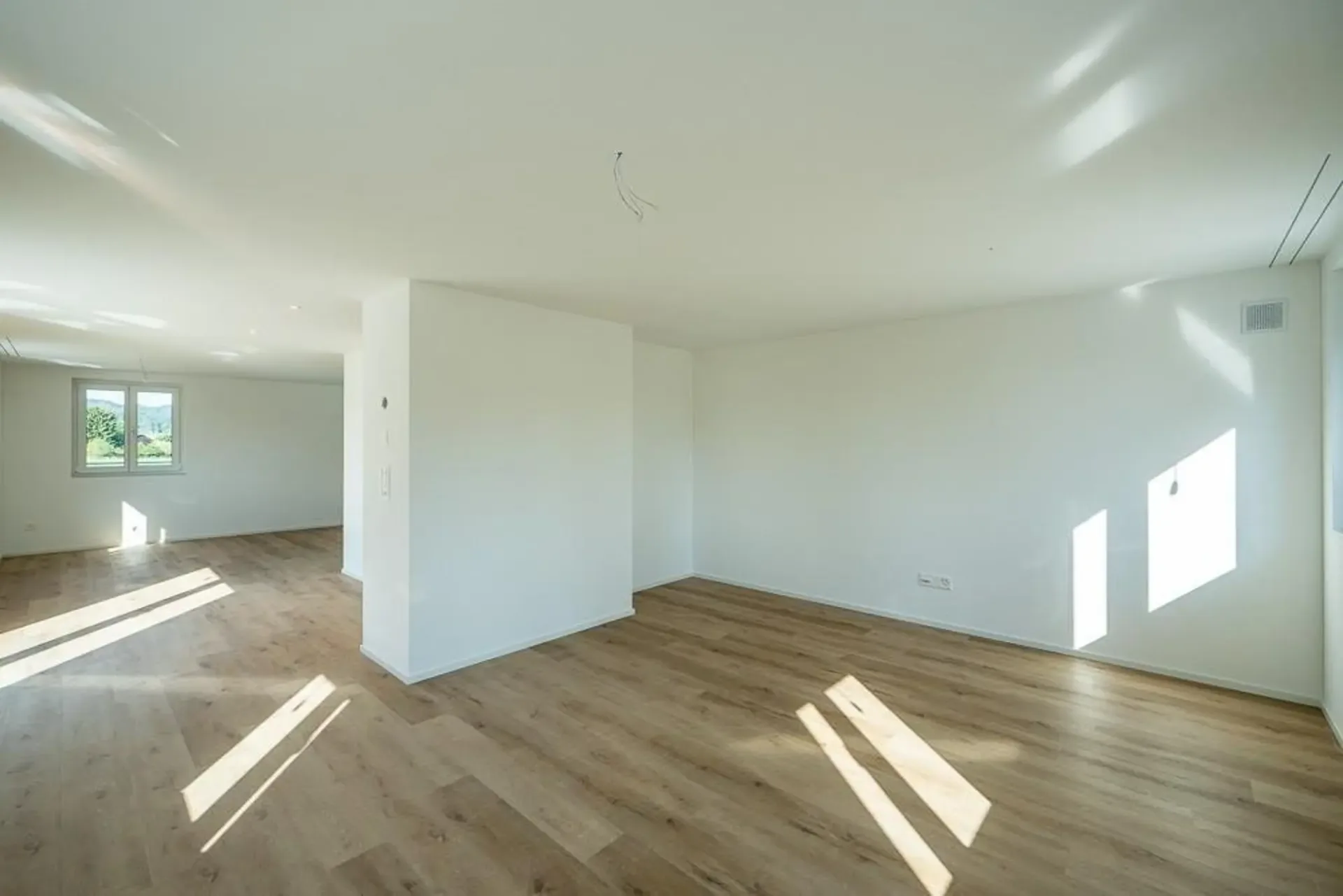 Moderne 5-Zi. Maisonettewohnung mit grosszügigem Balkon