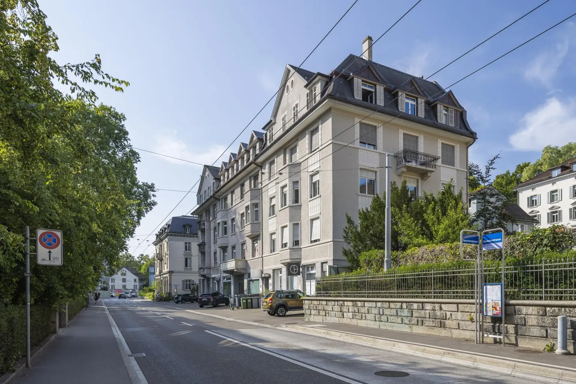 Beaux locaux de bureau à louer dans le district 8