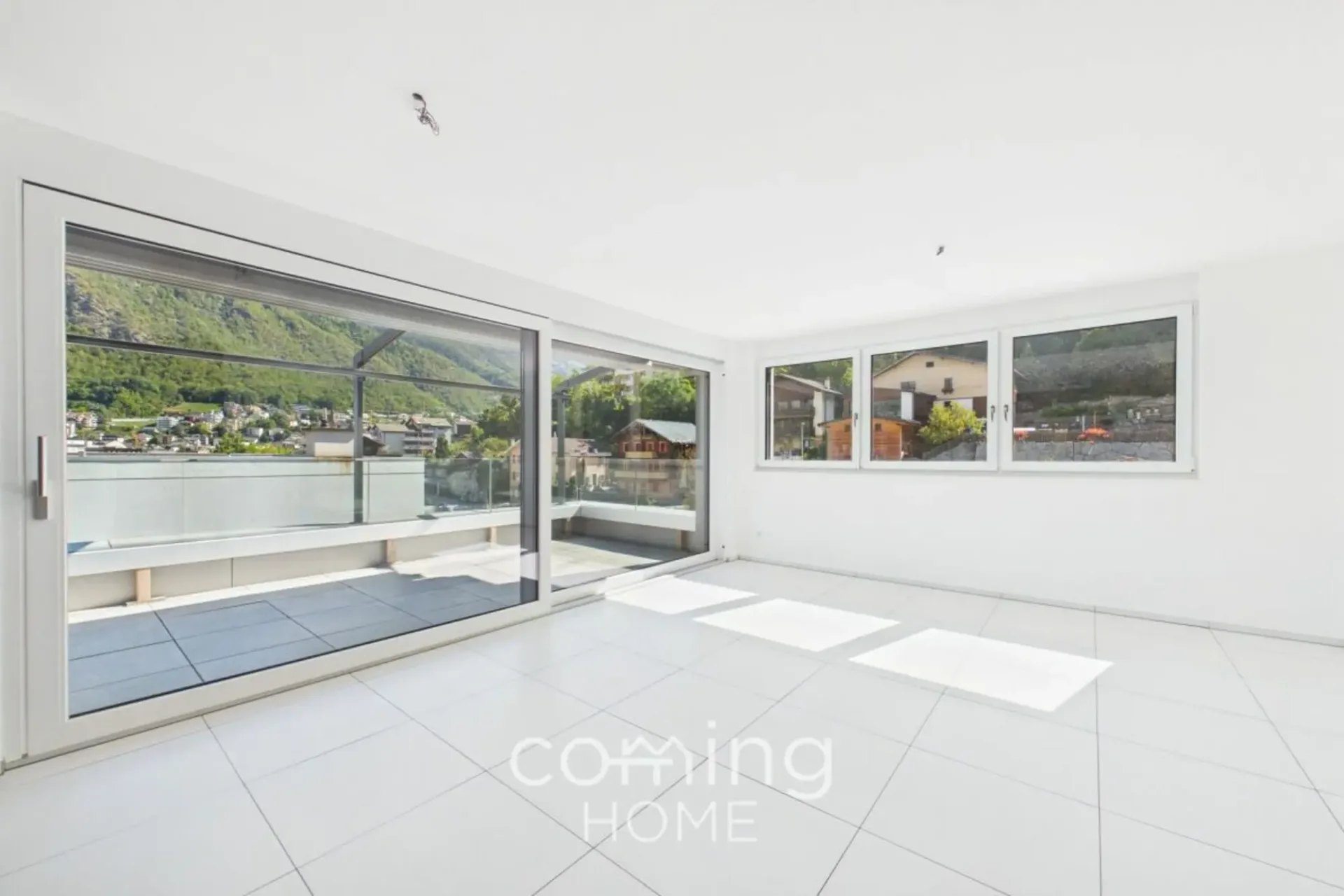 Sunny 3.5-room penthouse apartment in Visp with a spacious terrace