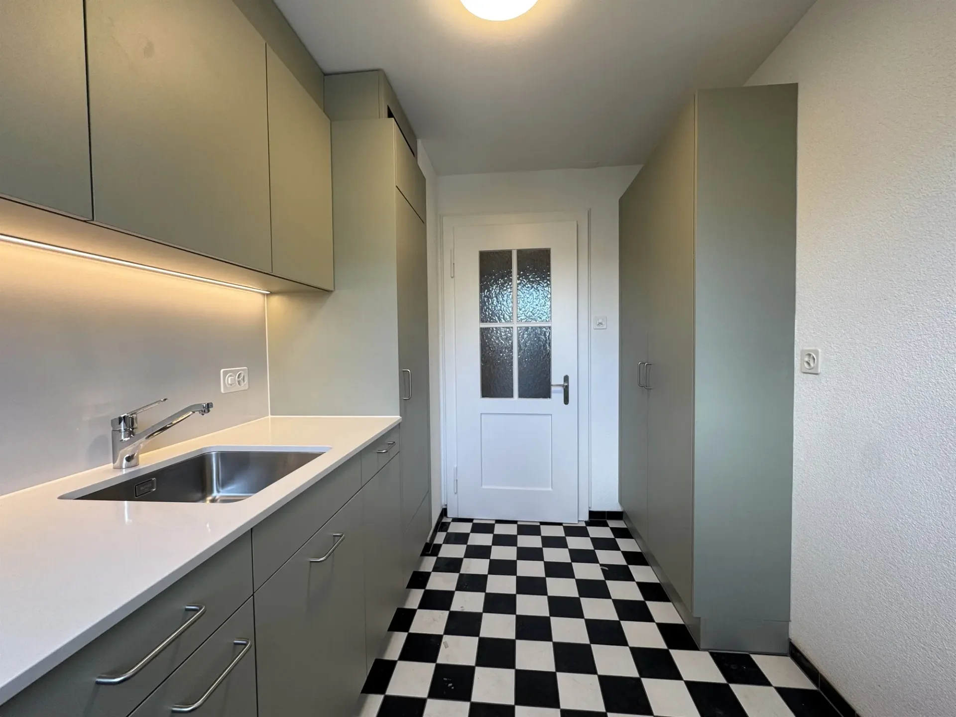Hier endet Ihre Wohnungssuche - frisch sanierte 4 Zimmer-Wohnung in Cham