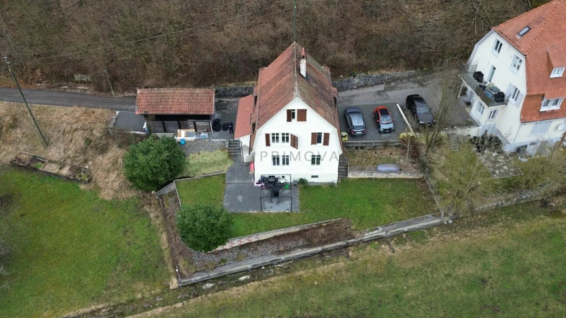Mehrgenerationen aufgepasst - kernsaniertes Mehrfamilienhaus an ruhiger Waldrandlage