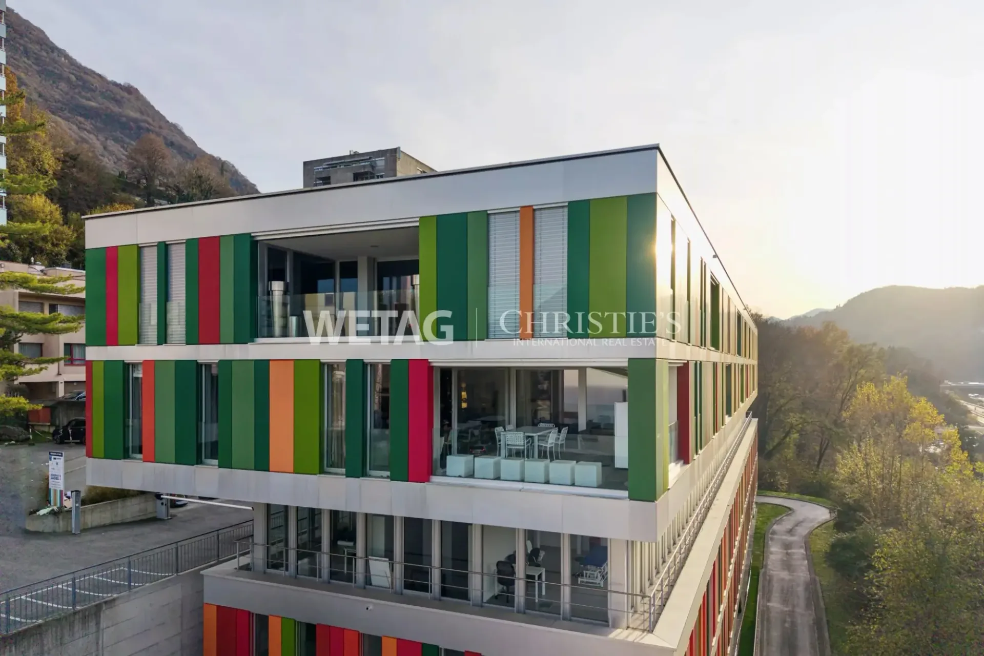 Attraktive 4.5 Zimmer Wohnung in Lugano-Pazzallo zu verkaufen, Zweitwohnsitz möglich