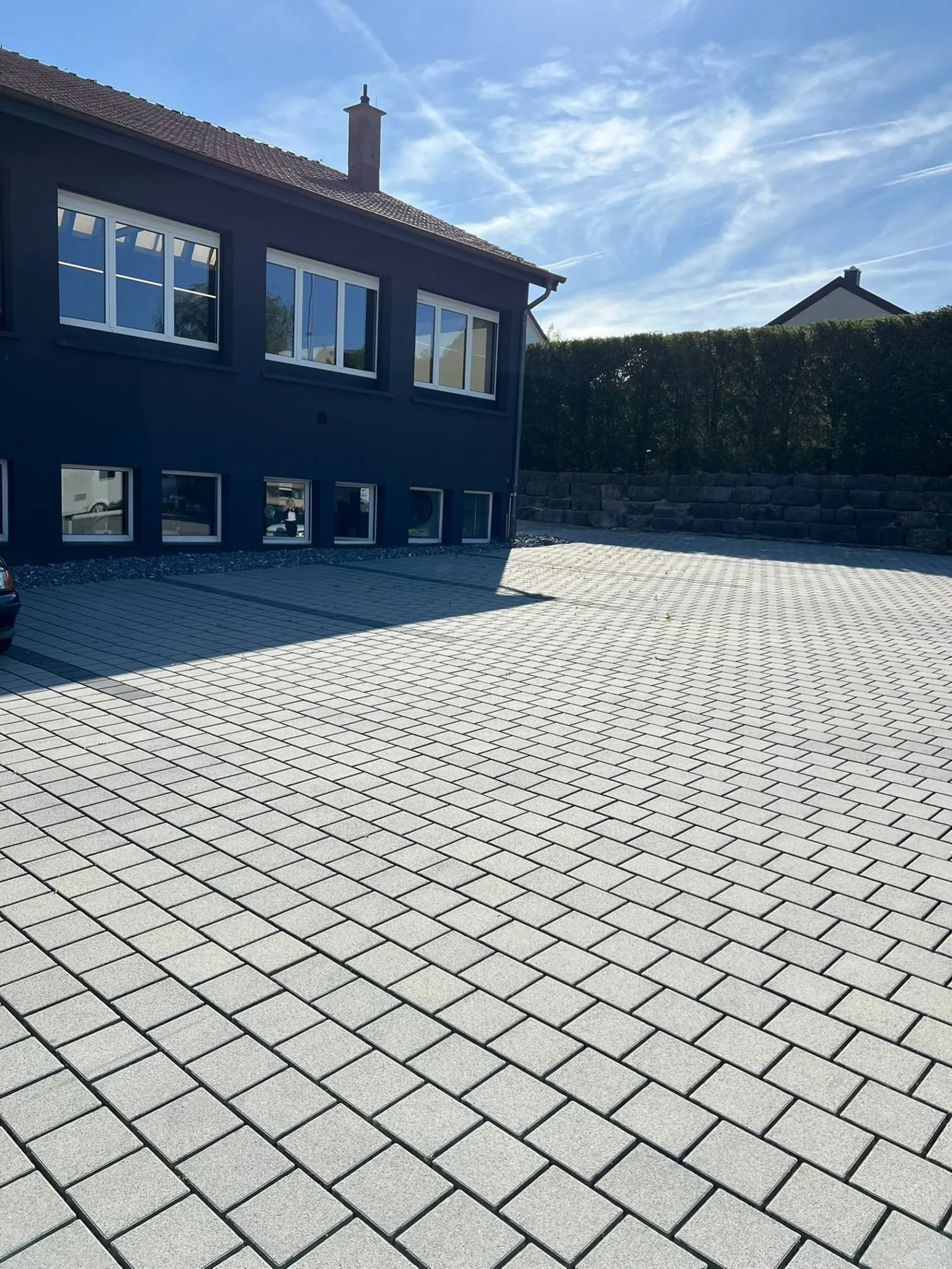 Aussenparkplatz zu vermieten!