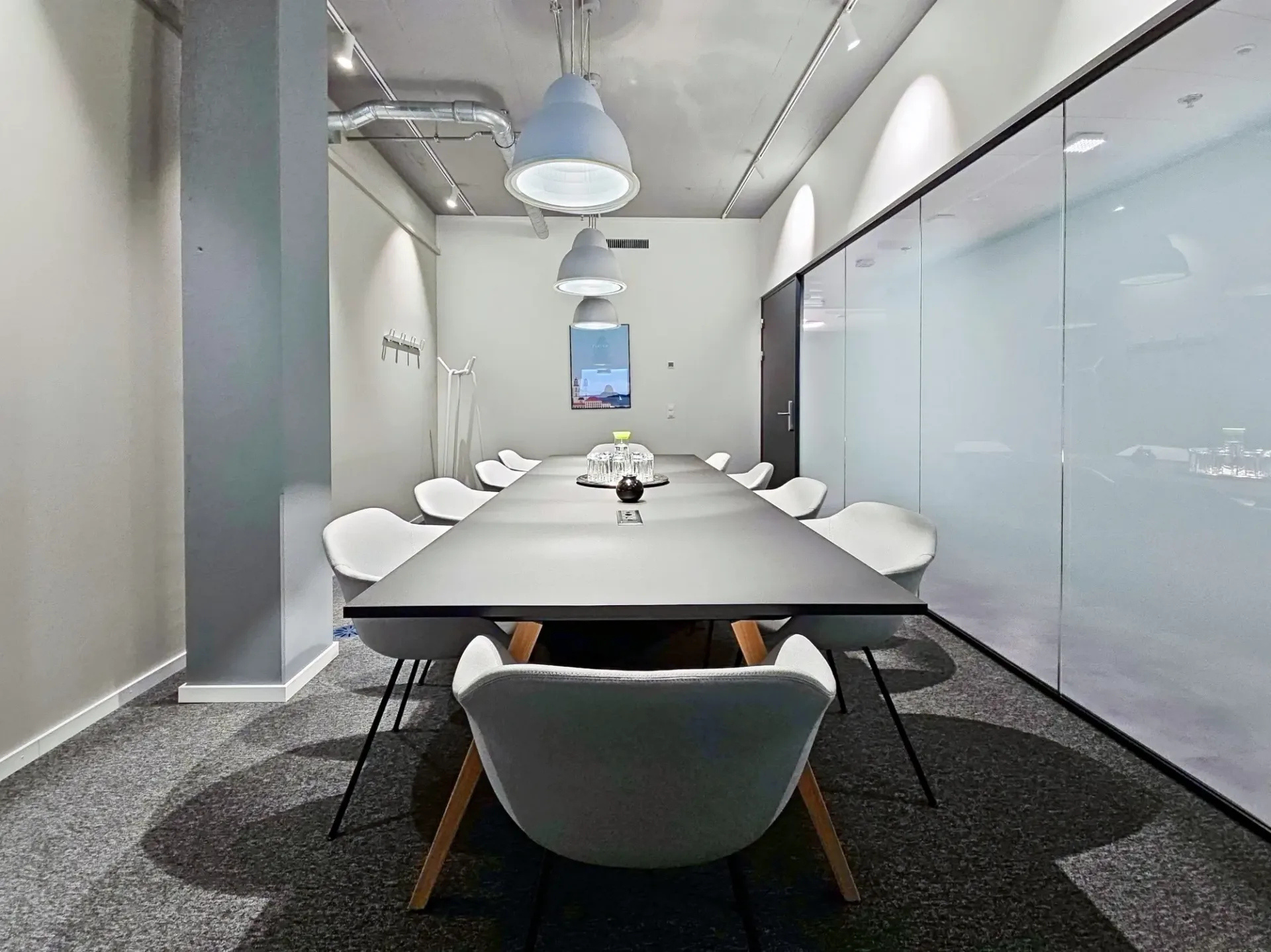 Privater Büroraum für 10 in Regus Andreaspark