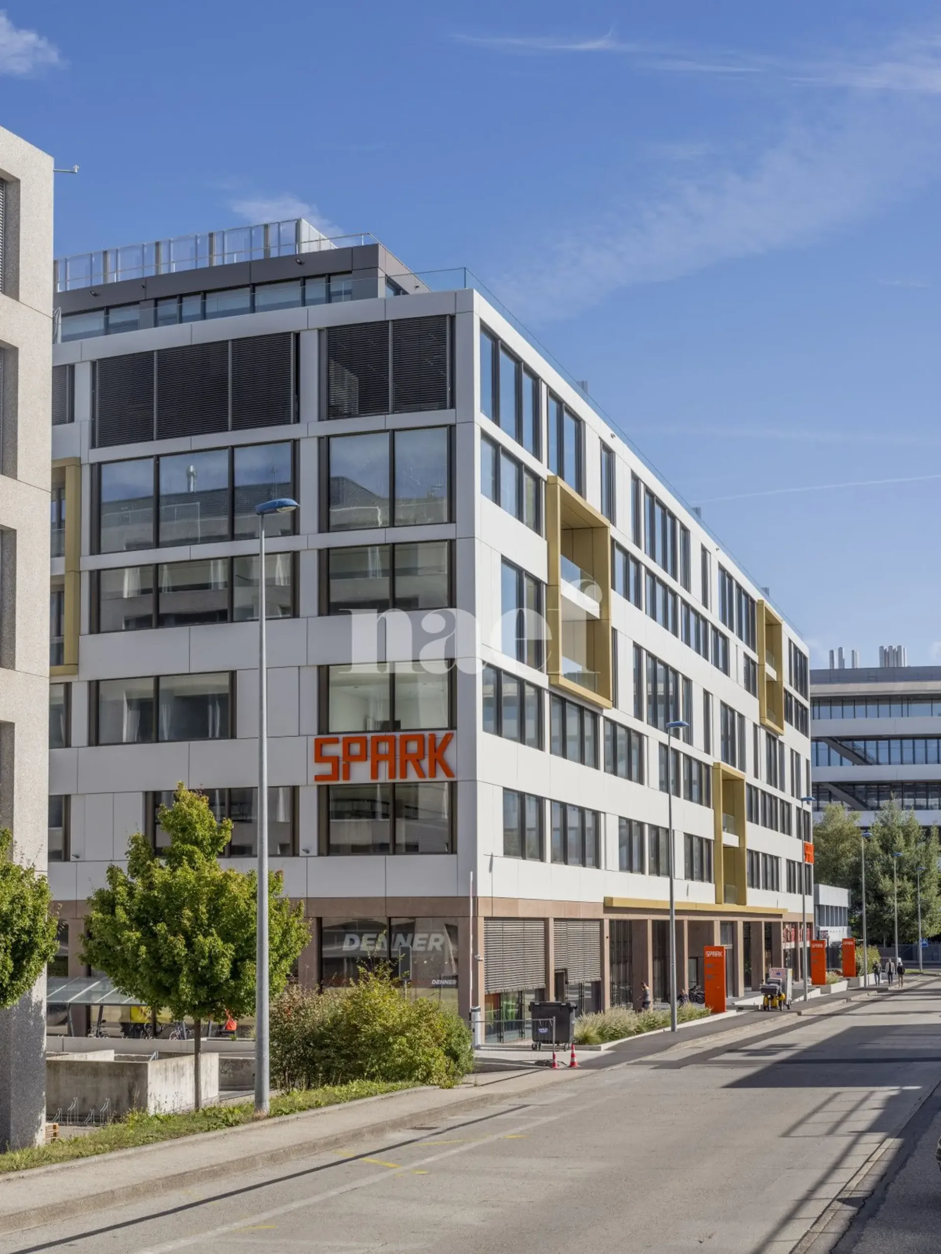 Industriefläche von ca. 1145 m2 in der Attika mit Terrasse zur Miete