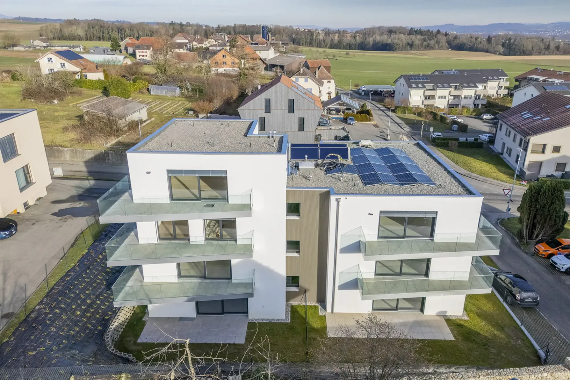 4.5P AU REZ AVEC PARKING SOUTERRAIN  LOT 2