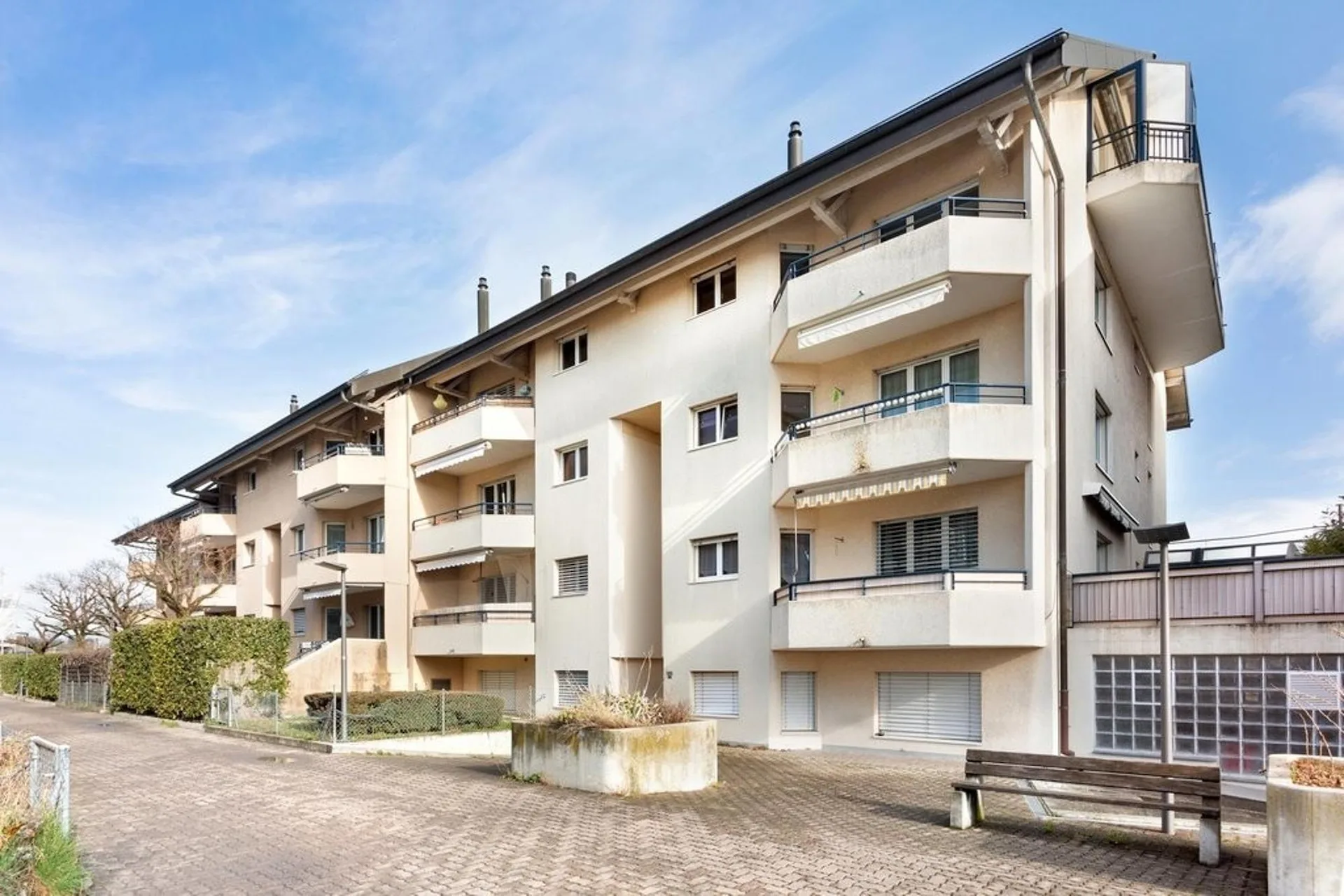 Großes 3.5-Zimmer-Appartement unter dem Dach