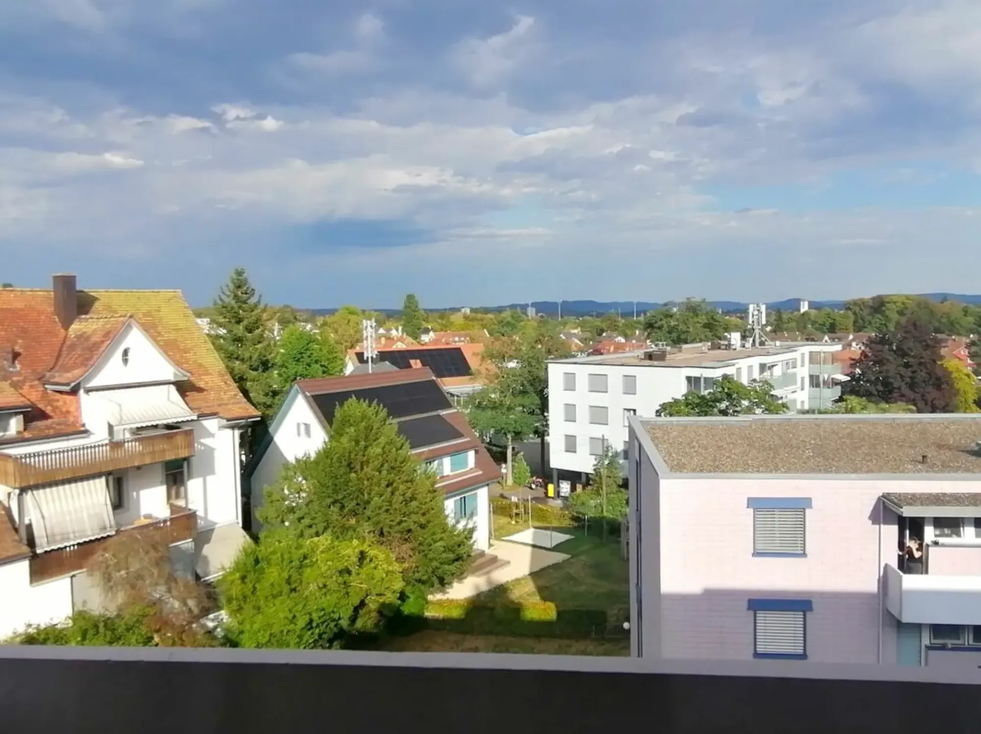 Wohnung mit toller Aussicht im Breitenquatier