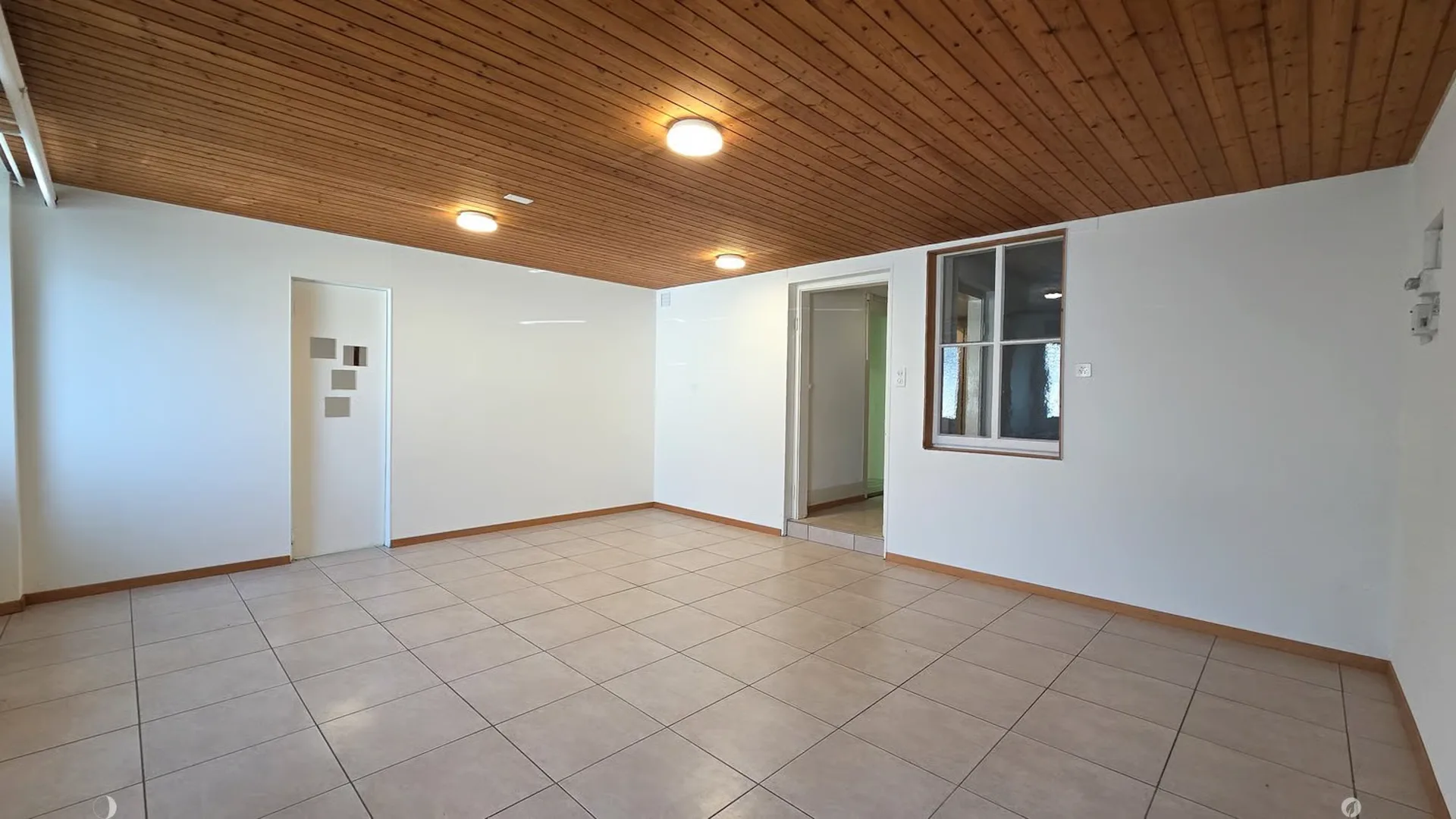 2.5-Zimmer Praxisräume / Atelier in Biel - Bözingen