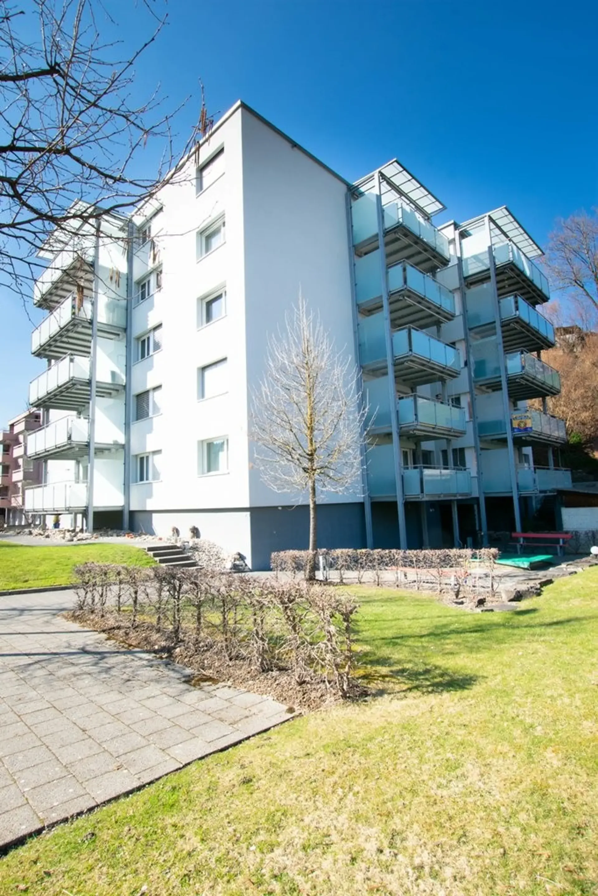 Helle Wohnung mit grossem Balkon