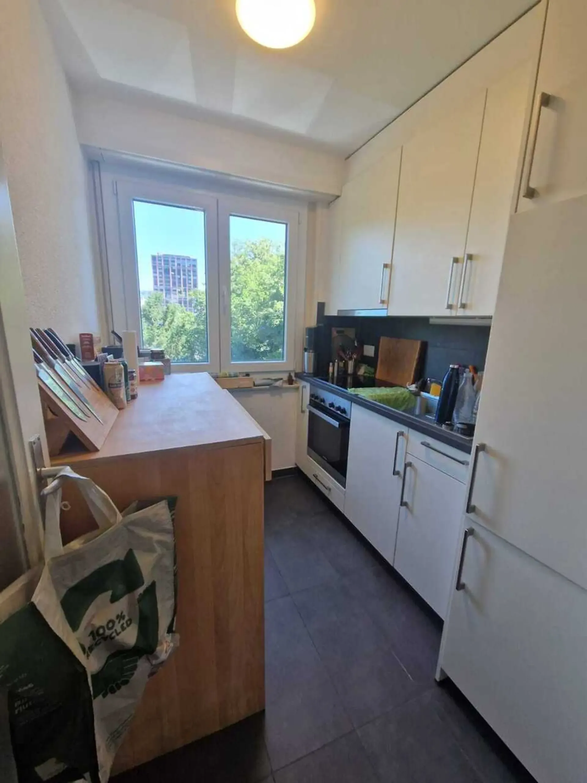Wohnung mit 2,5 Zimmern in der Nähe von UNIL und EPFL