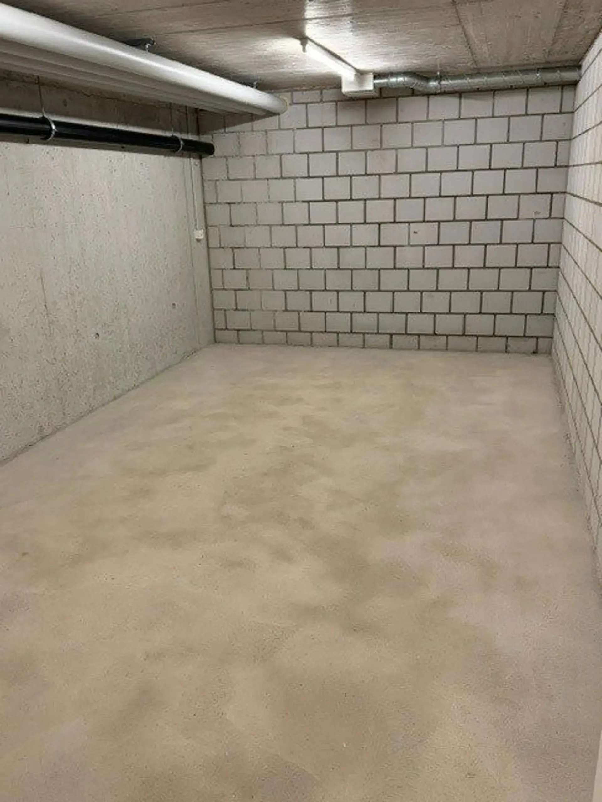 Bastelraum in grellingen per sofort zu vermieten