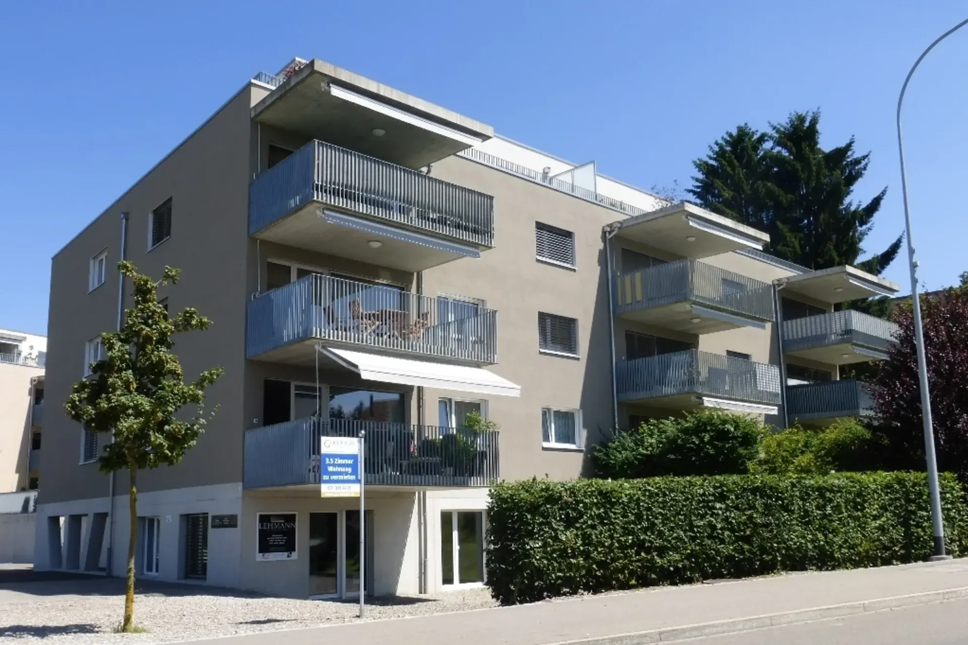 HELLE 3.5 Zimmer-Wohnungen mit GROSSZÜGIGEM Balkon zu vermieten