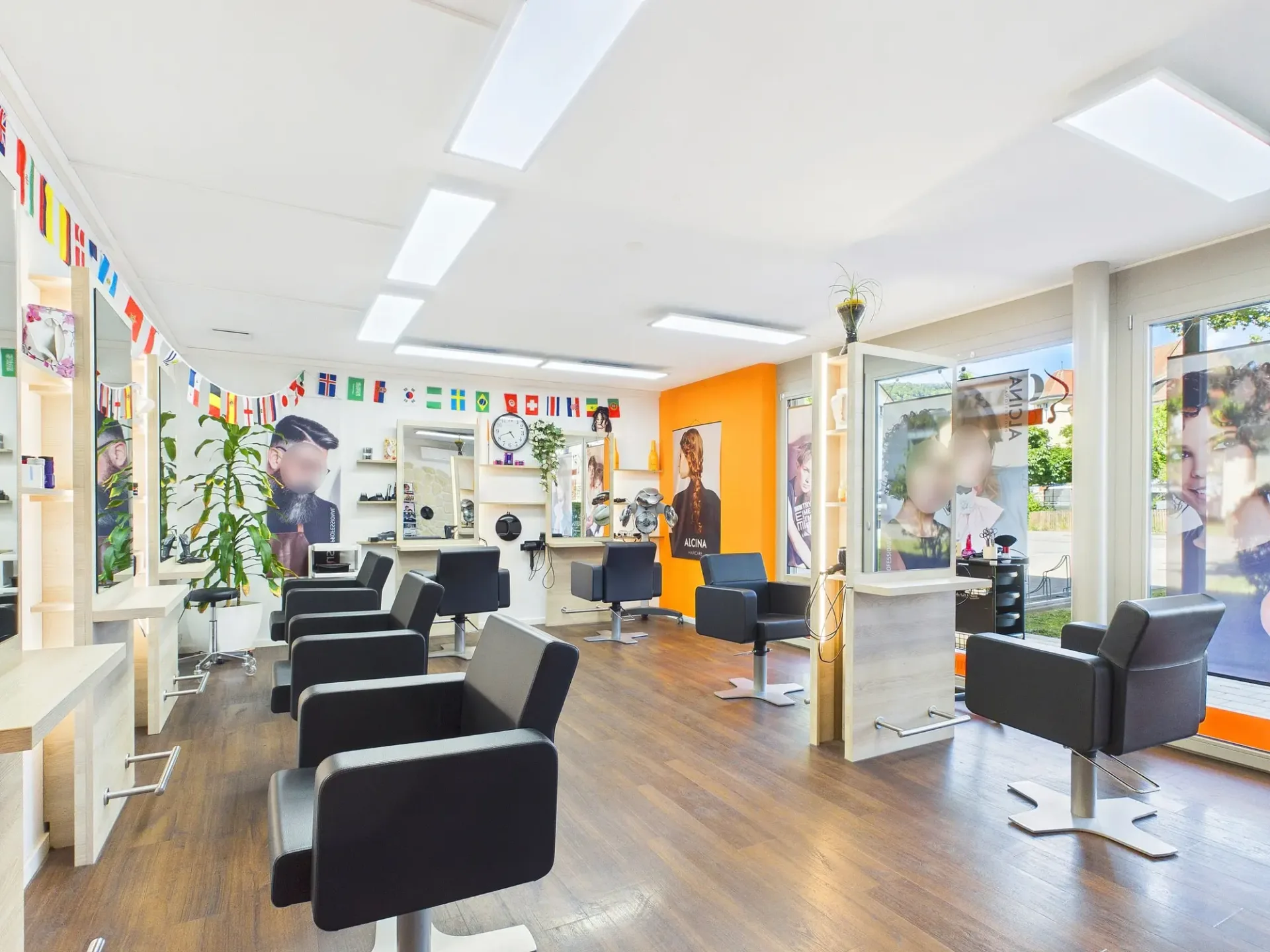 Hairdressing salon for rent in Ehrendingen