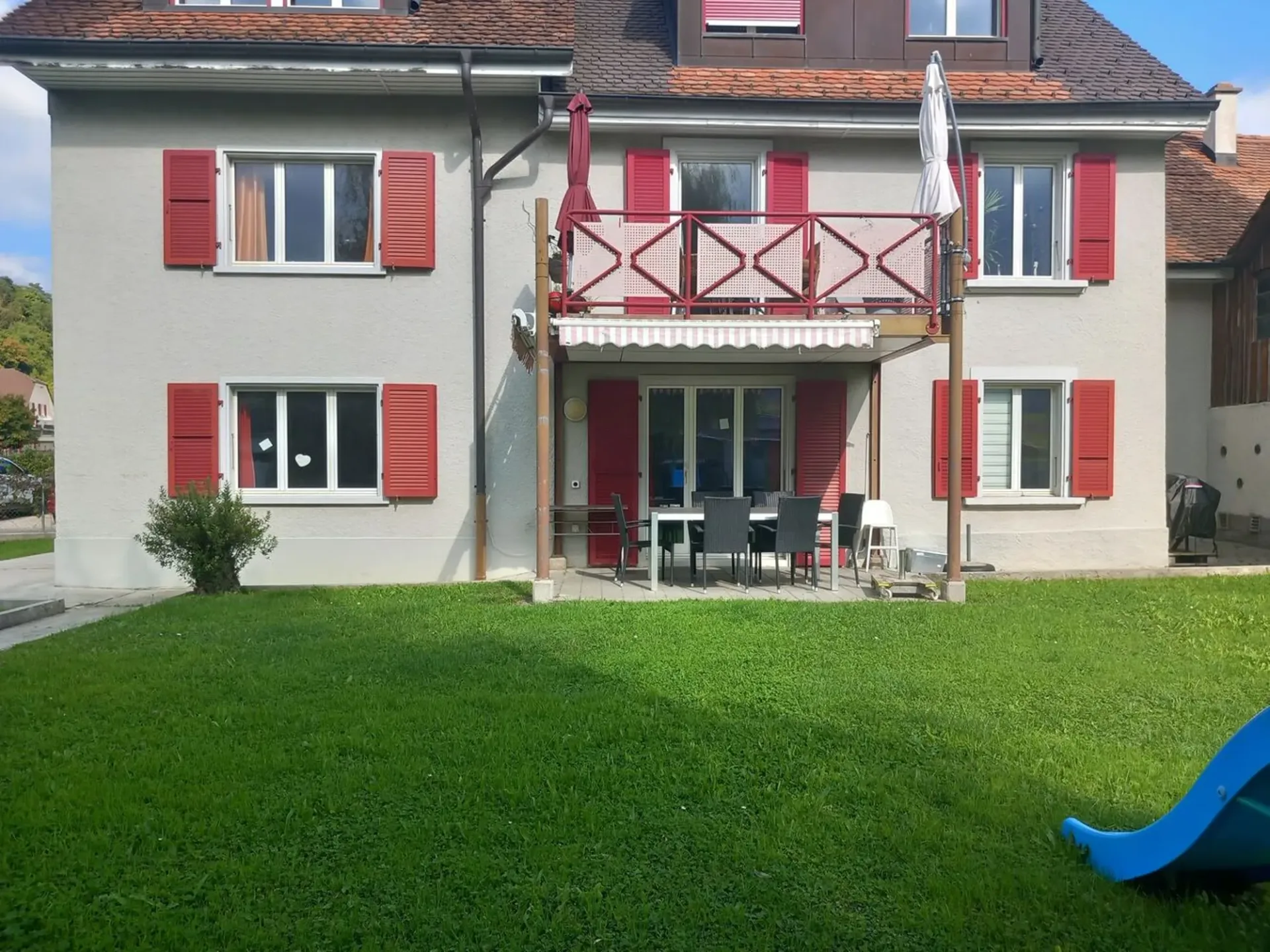 Bel appartement- duplex 5.5 pièces de 135 m2 avec jardin à Vicques