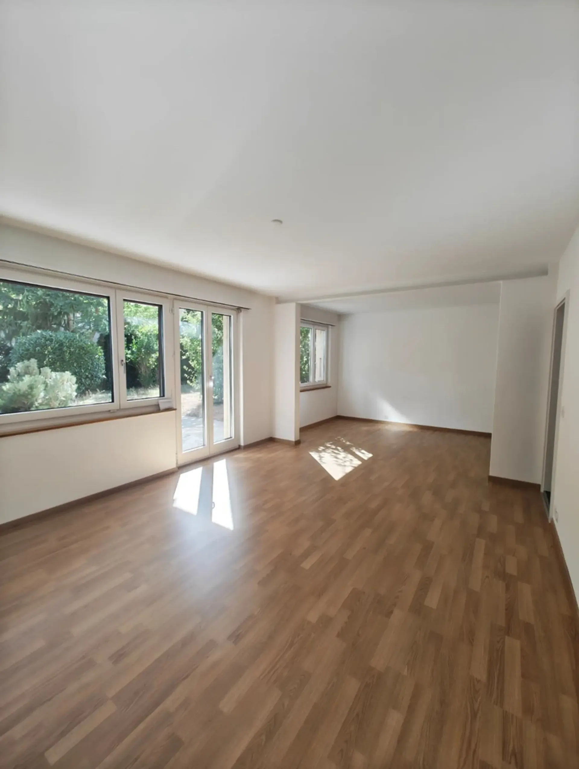 4-bedroom ground floor apartment in a green area