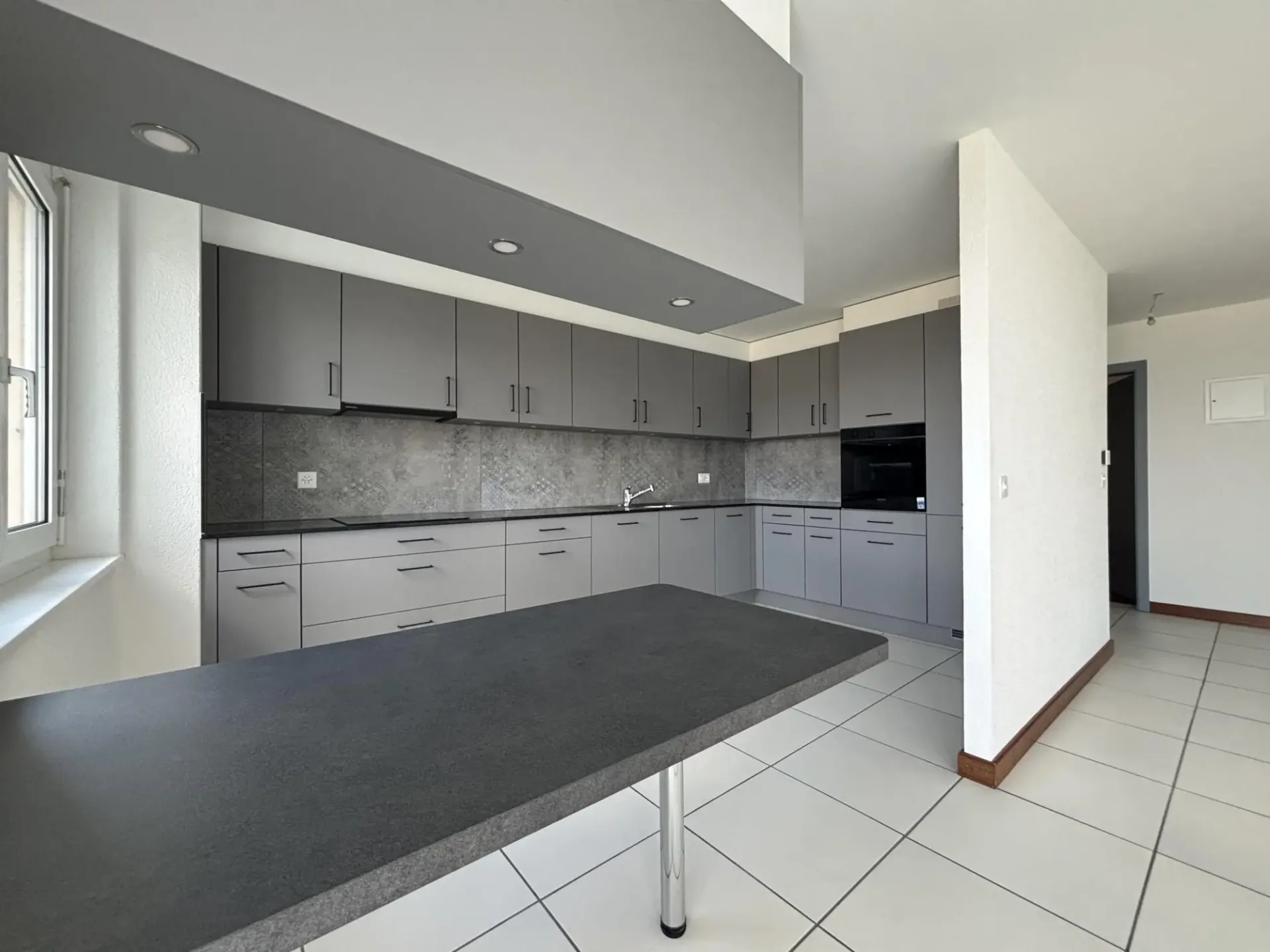 Prächtige 4.5-Zimmer-Wohnung renoviert zur Miete in Hauts-Geneveys