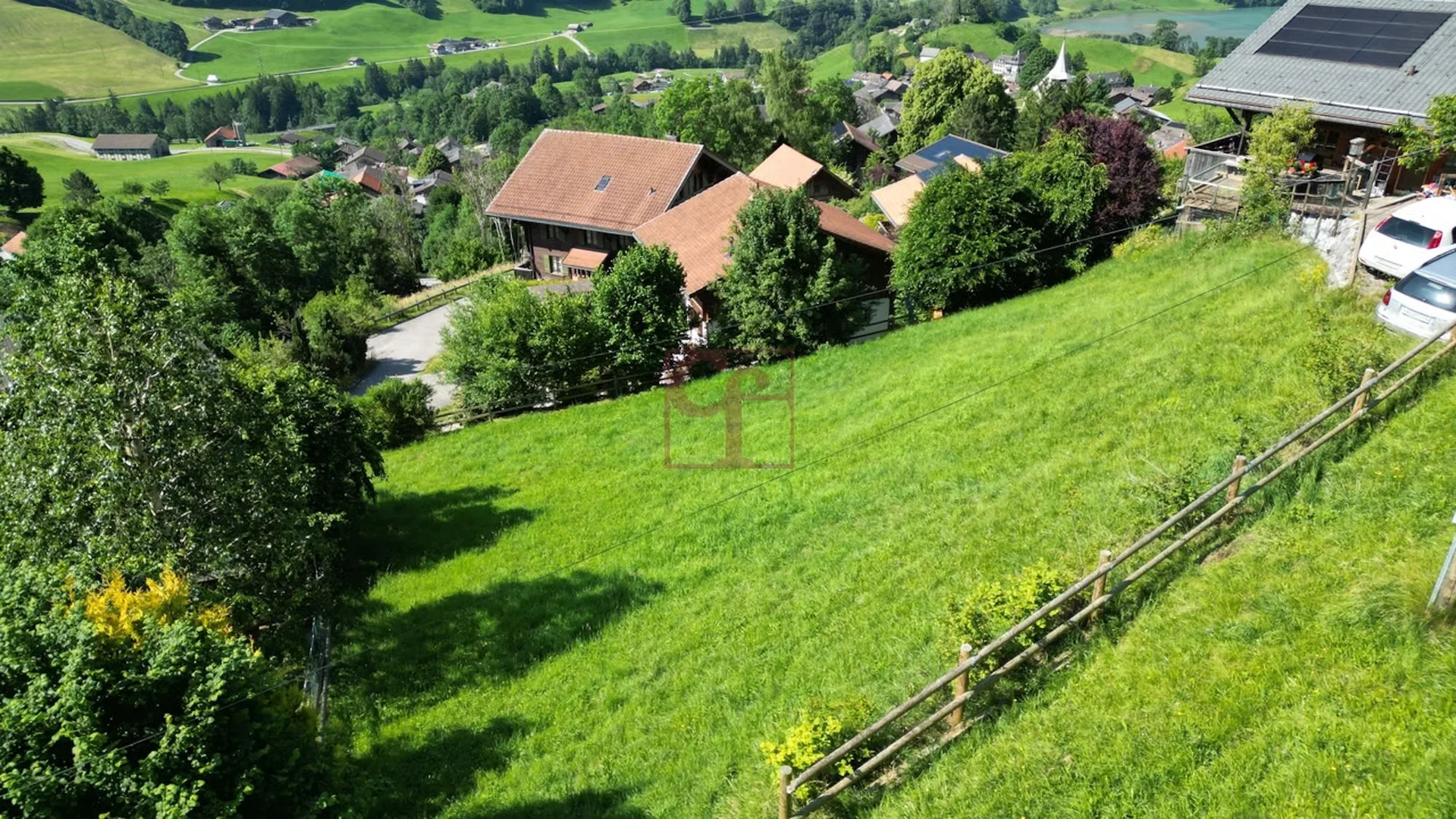 À vendre - Terrain constructible à Rossinière