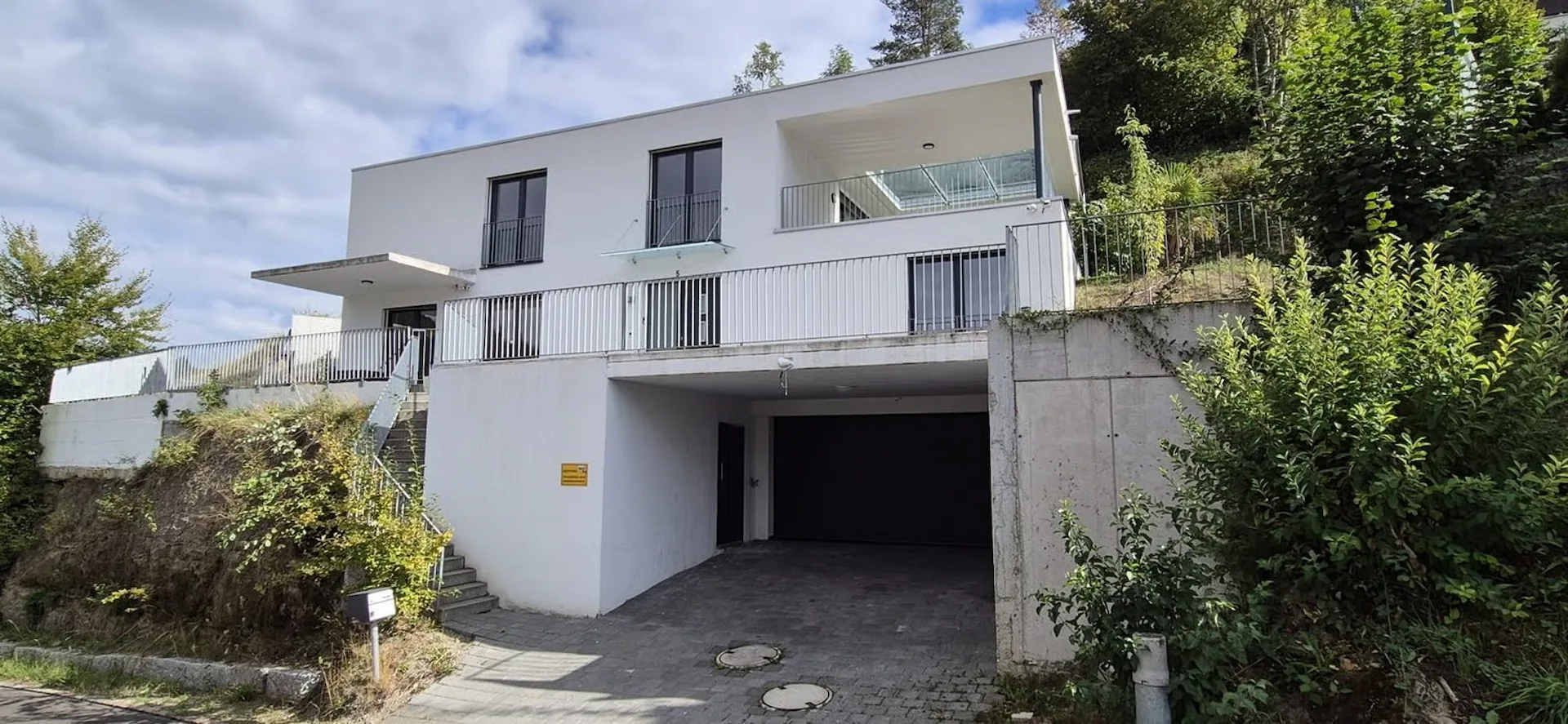 Exklusive Neubauvilla mit Pool