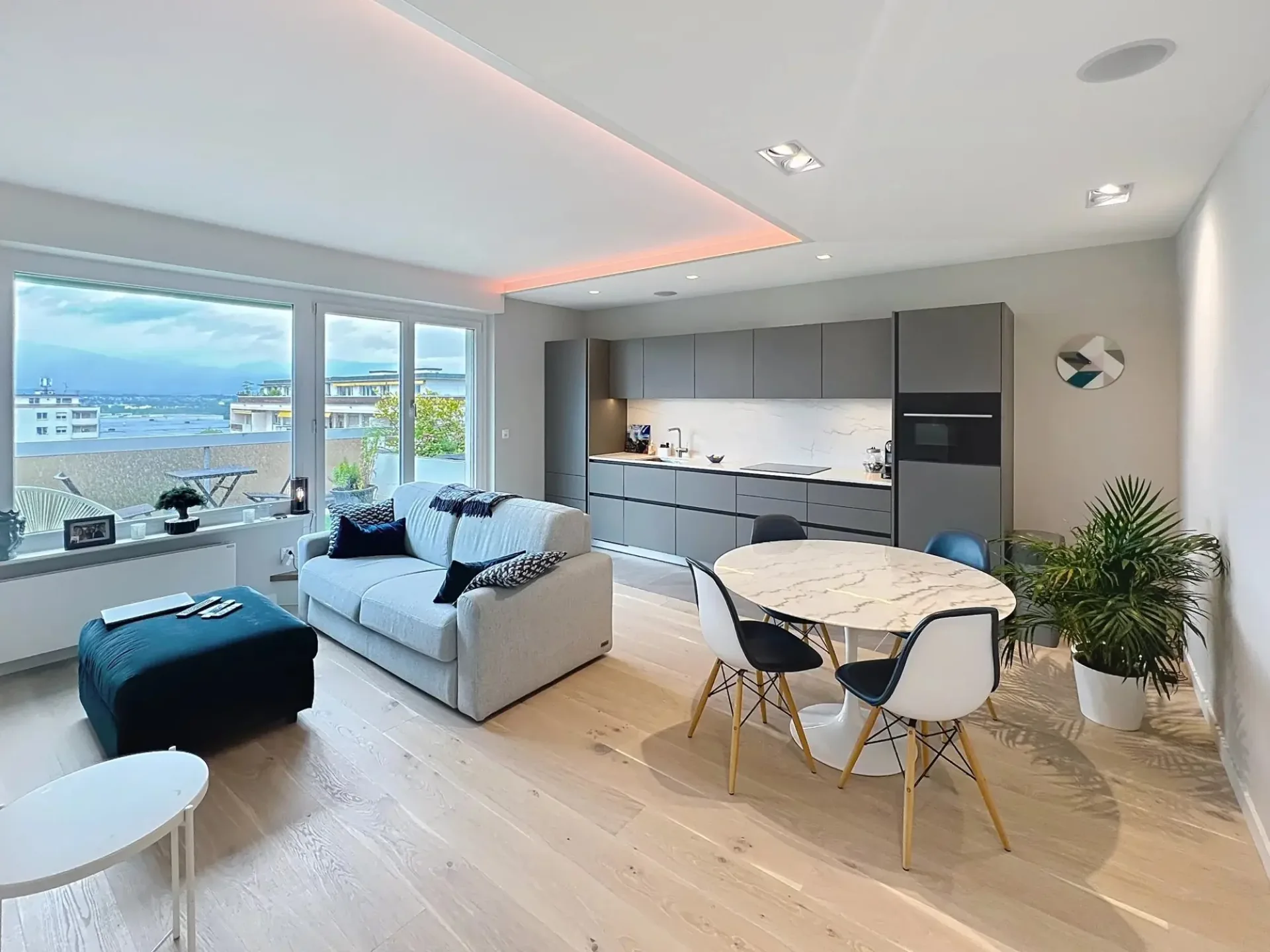 Penthouse 2 Zi renoviert in Grand-Saconnex