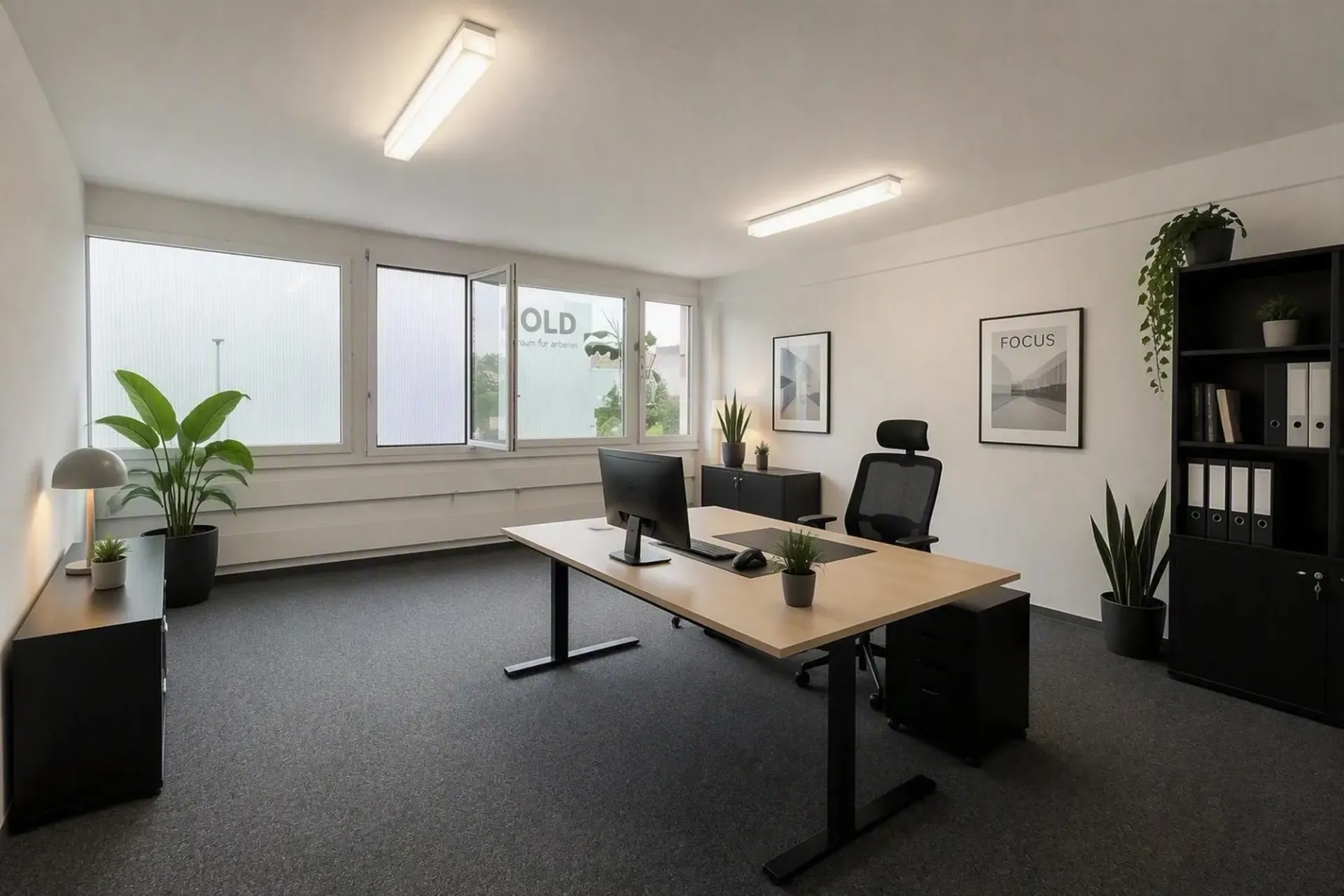Flexible office spaces for rent in a well-maintained office community