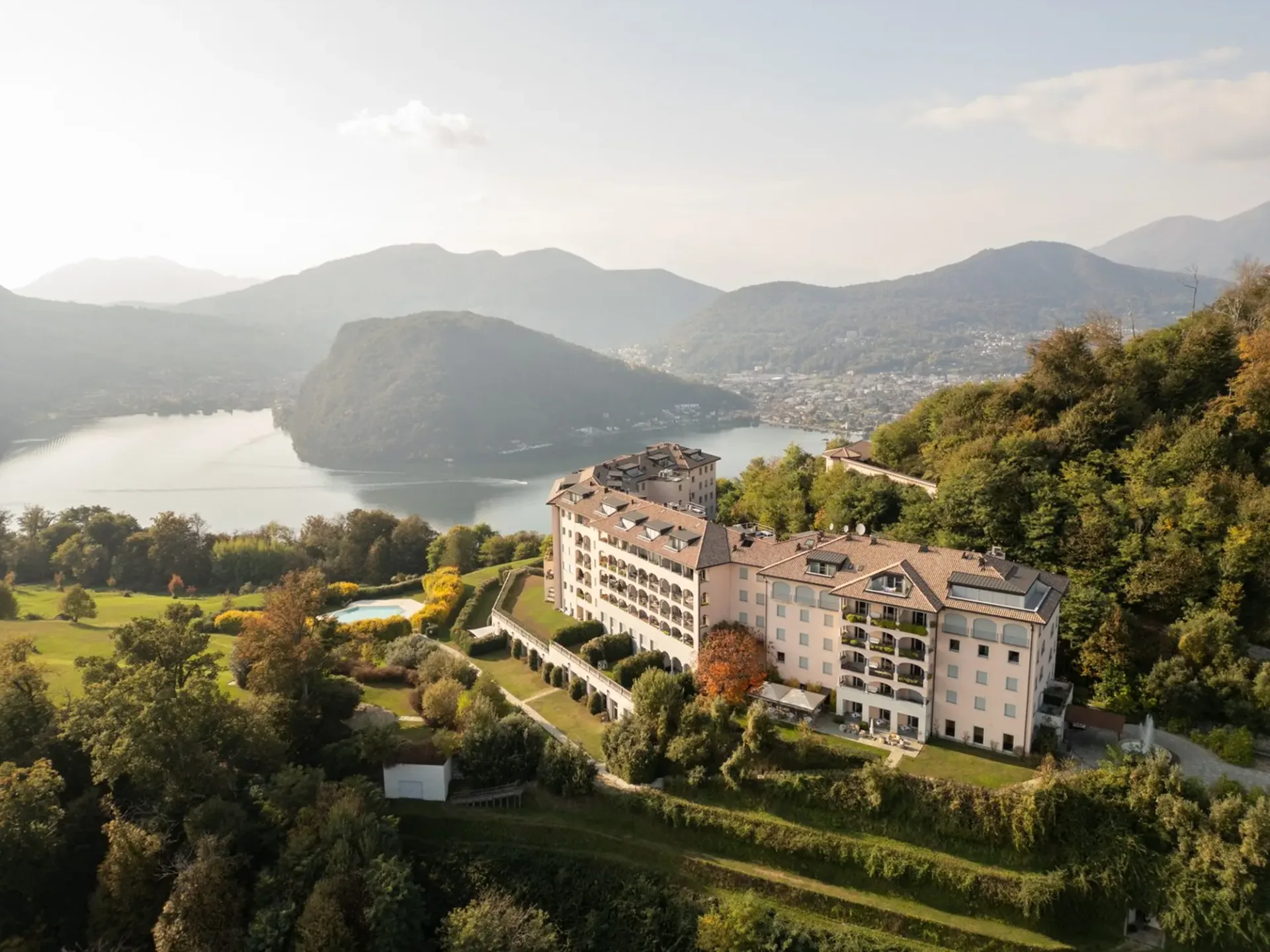 Resort Collina d’Oro – Esclusivo appartamento vista lago a 5 minuti dal TASIS