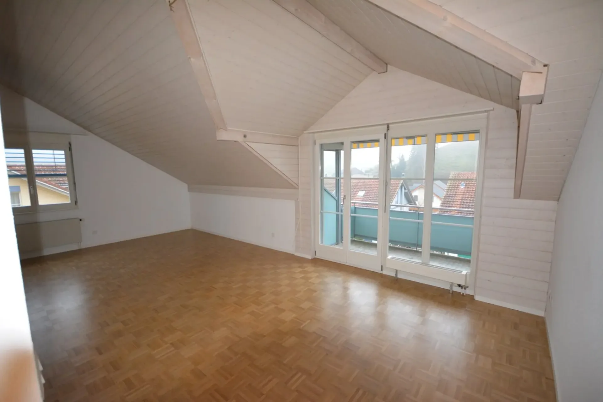 Ruhige 4-Zimmer-Wohnung mit Balkon und Galeriegeschoss