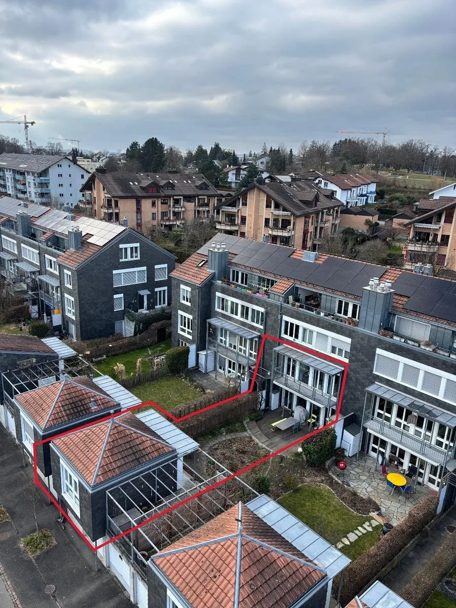 STILVOLL MÖBLIERT - PRIVATER GARTEN - BEFR. 12 MONATE