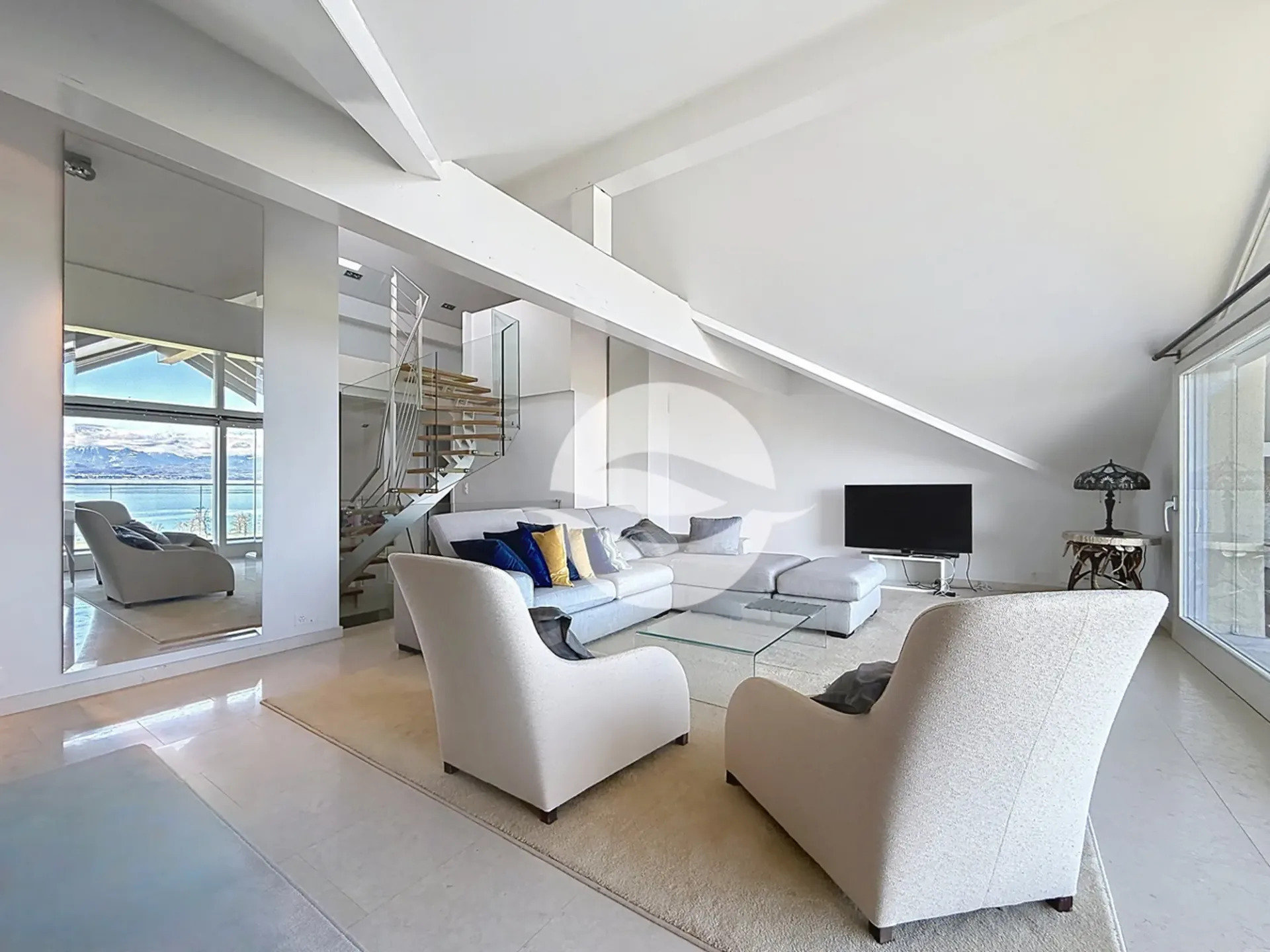 Superbe appartement meublé avec vue Lac et Alpes