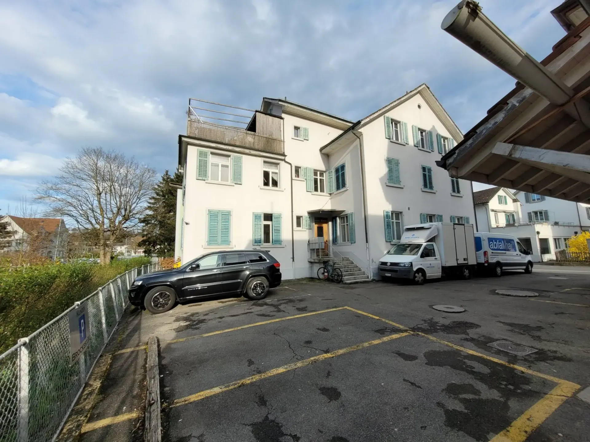Parkplatz  Kilchbergstrasse 7 in Adliswil zu vermieten