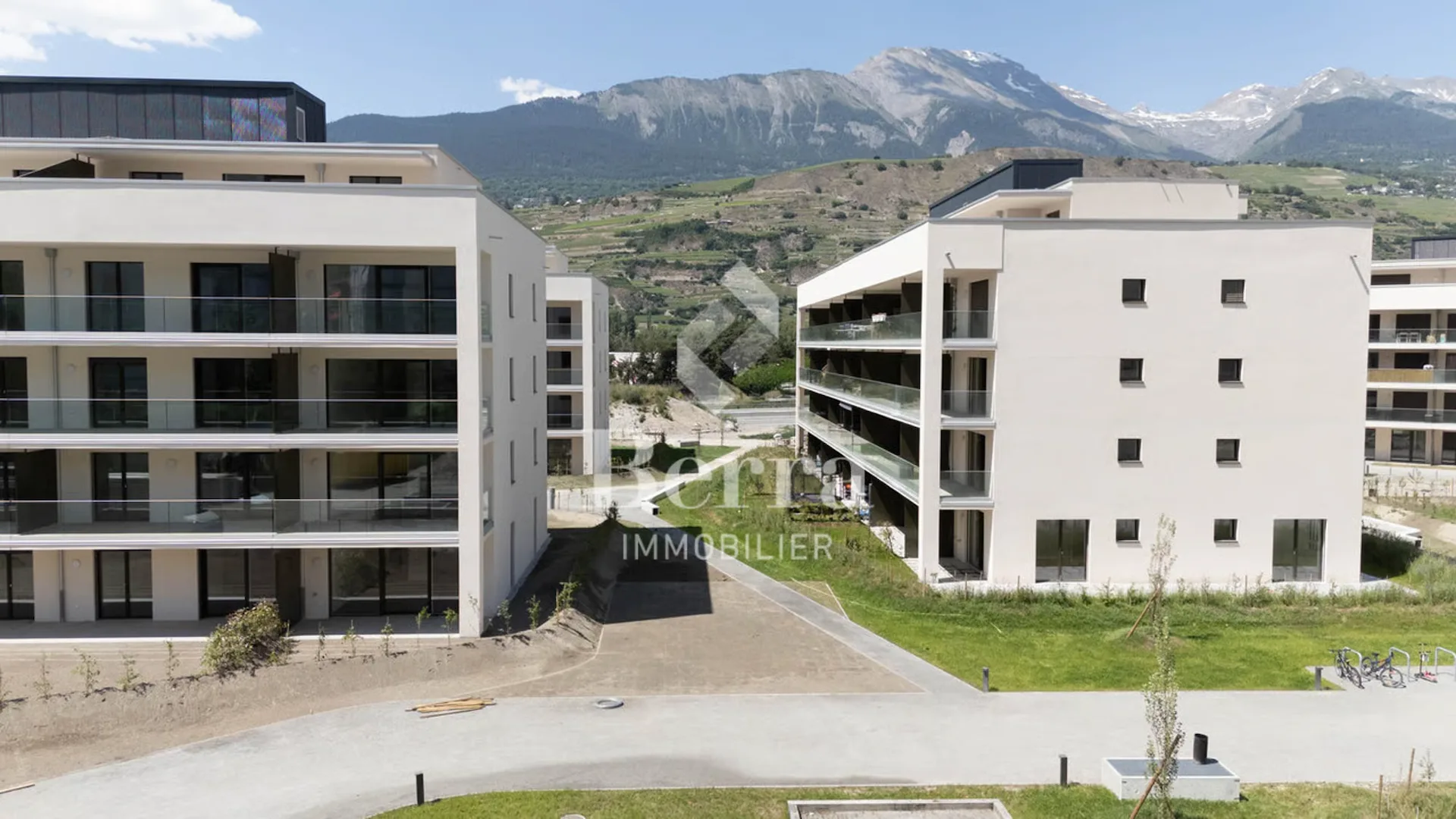 3.5 pièces de presque 140m2