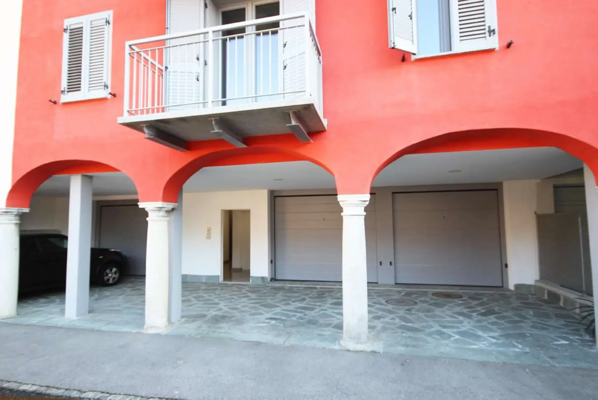 Mendrisio-Capolago: modernes 2,5-Zimmer-Duplex im Kern