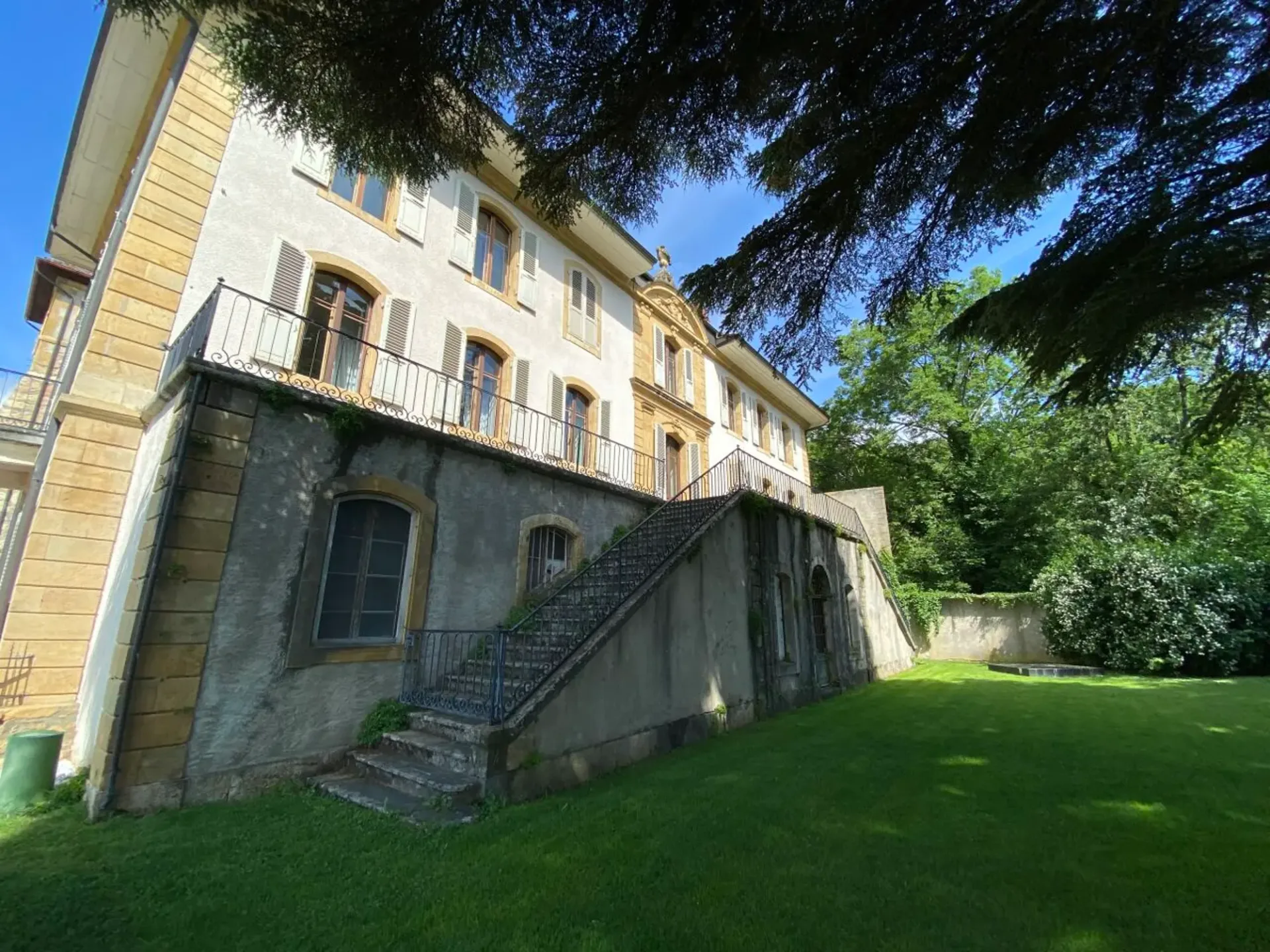 Appartement des Châtelains, 6,5 Zimmer / Vaumarcus