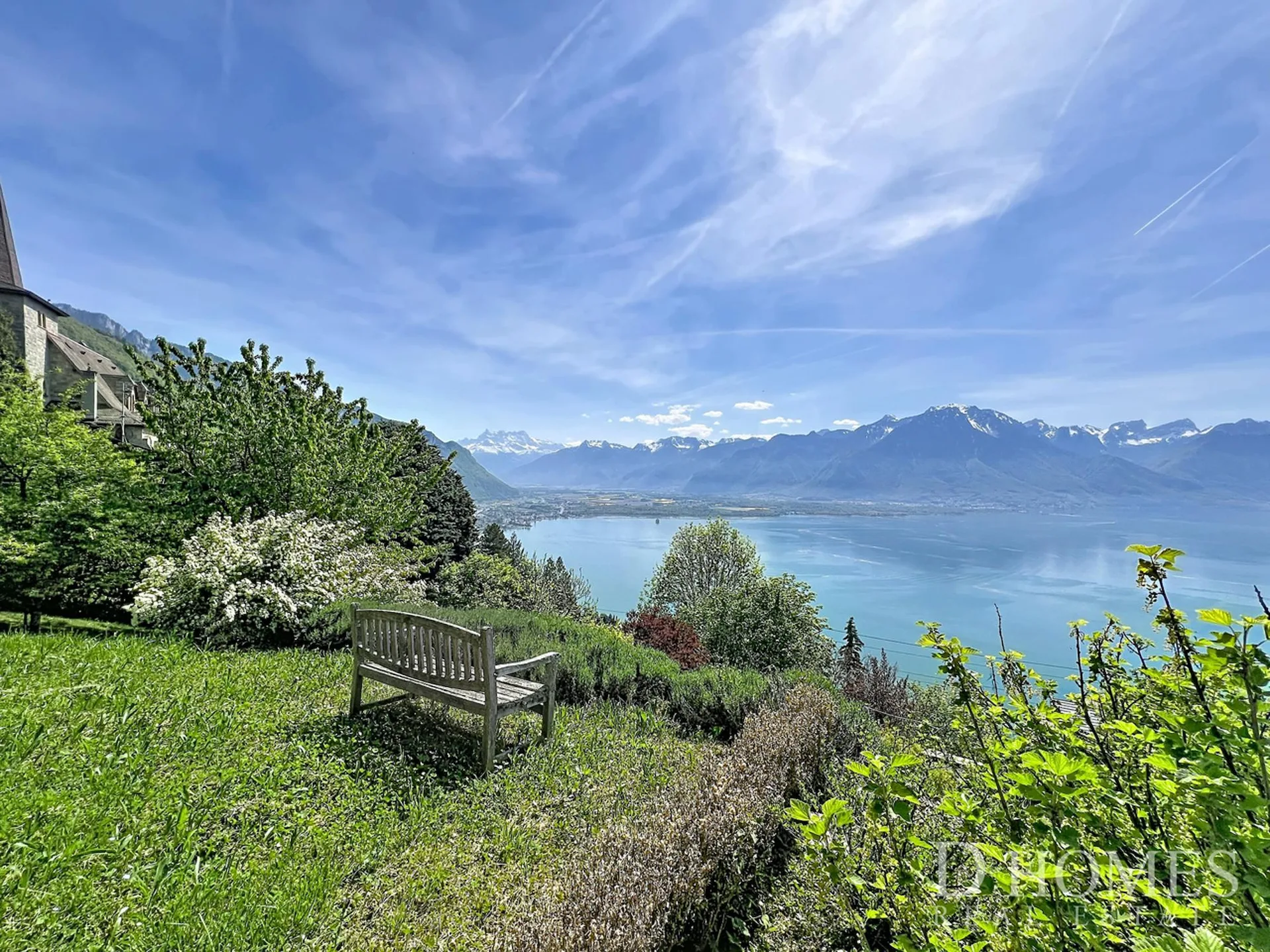 Propriété d'exception - Vue panoramique sur le lac et les montagnes