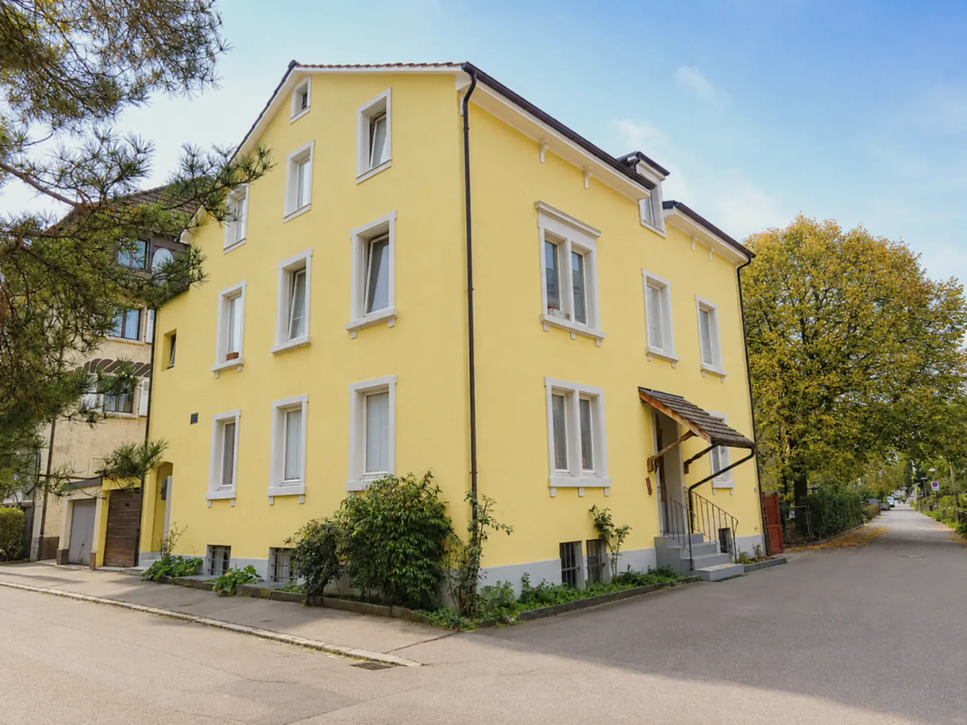 Attraktive 3-Zimmerwohnung im 1. OG unmittelbar von Basel - Binningen/Dorenbach