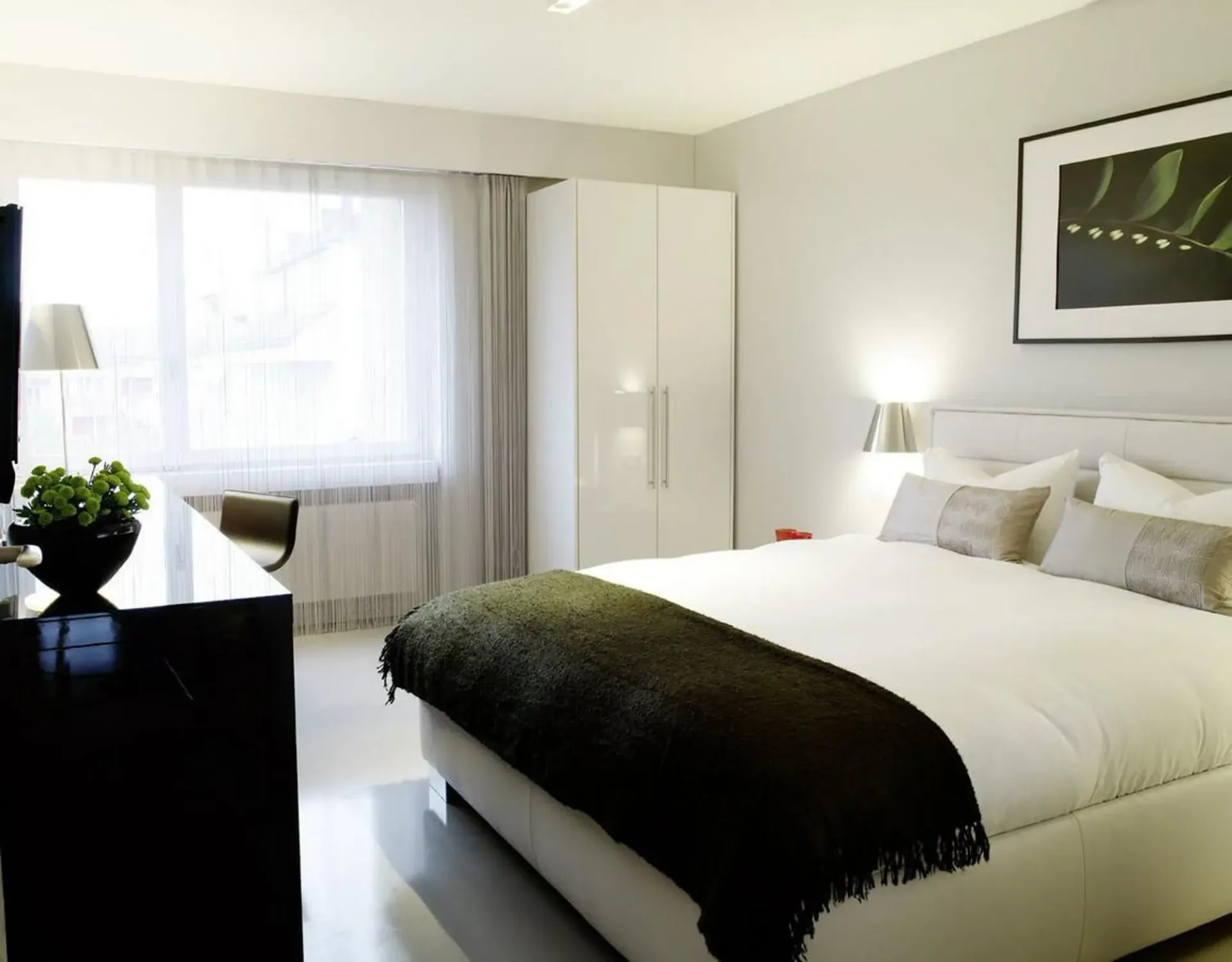 Zwei-Zimmer-Senior, Balkon, Kitchenette - Serviced Apartment mit wöchentlicher Reinigung inklusive