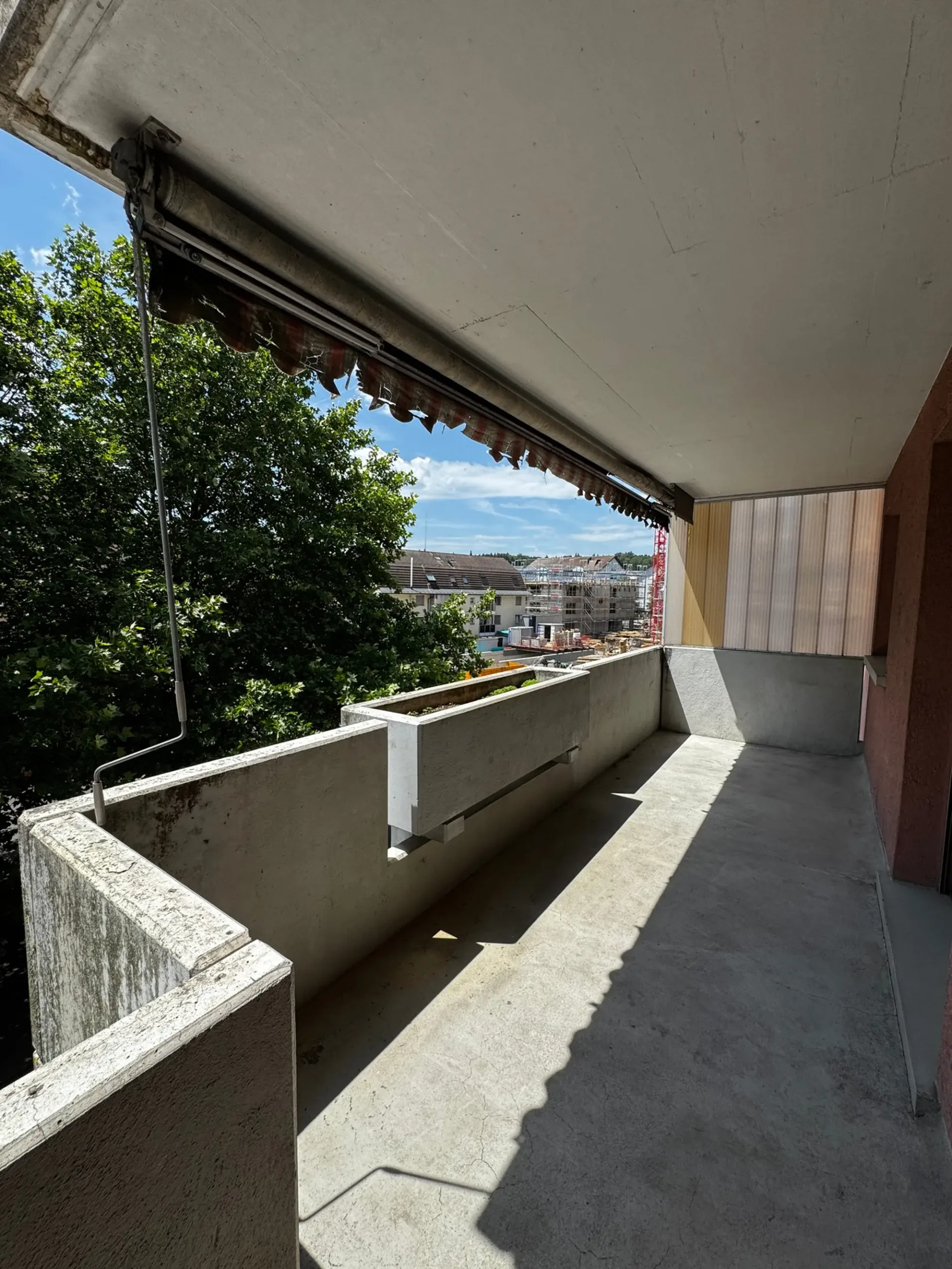 Helle 4.5-Zimmer-Wohnung mit Balkon in Luzern-Reussbühl  (10022)