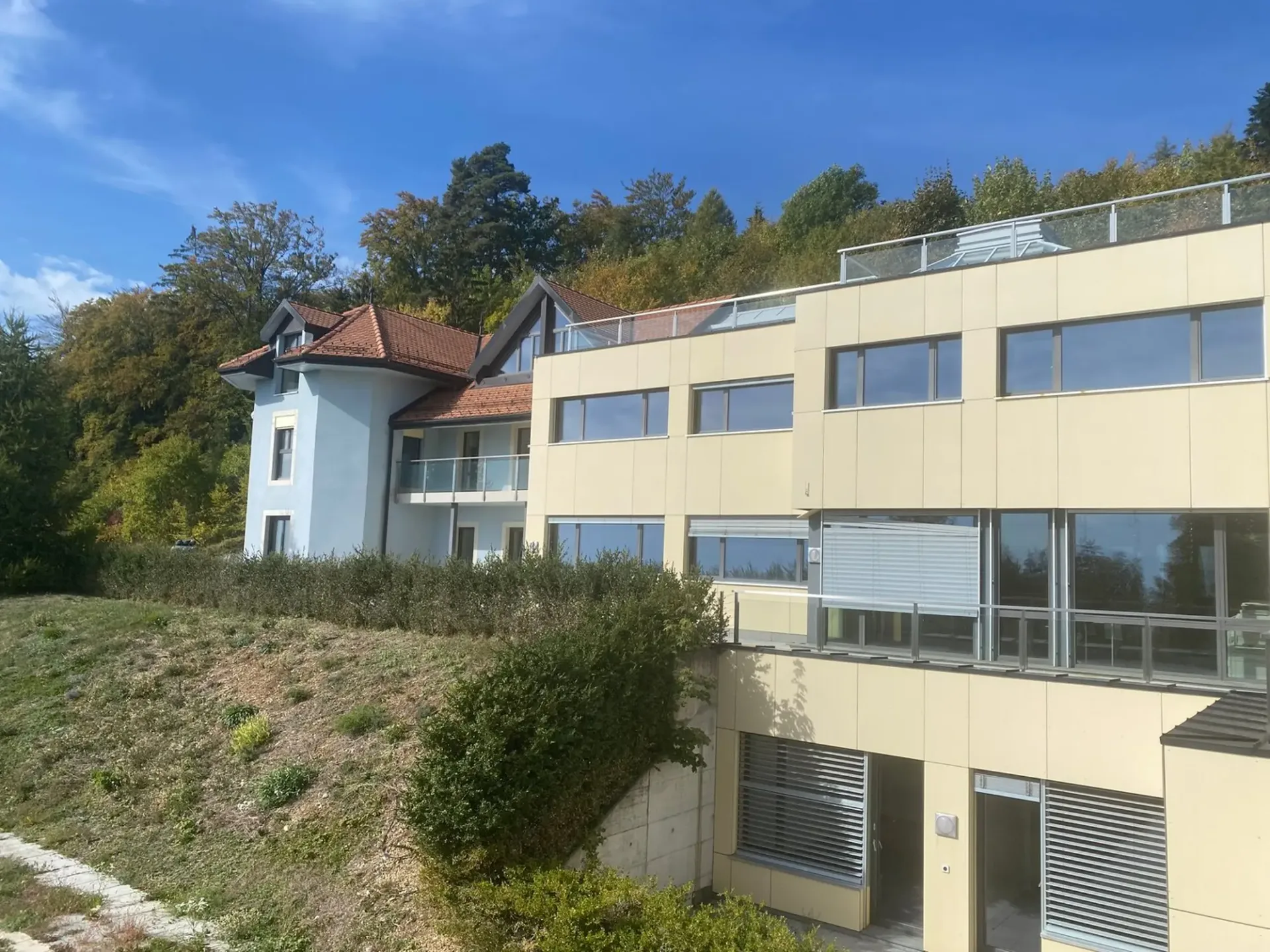 Complesso eccezionale di 1.900 m² – Ideale per fondazione, centro di svago o istituzione