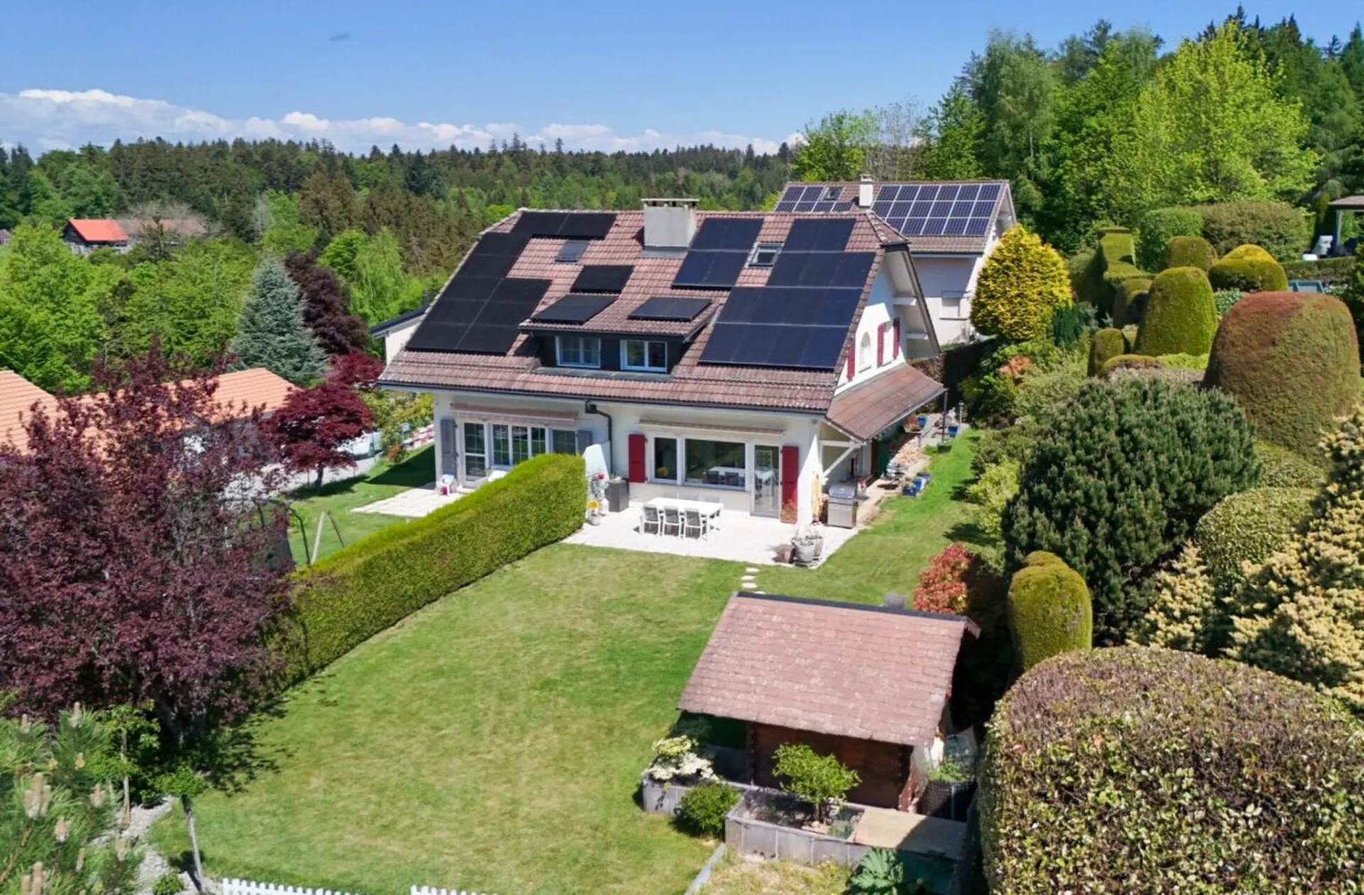 Schöne Reihenhaus-Villa